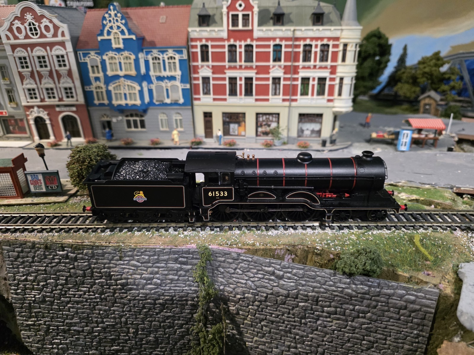 Hornby BR B12/3 Steam Locomotive R3431 OO Scale DCC Ready