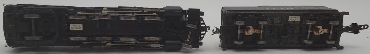 Broadway Limited 211 HO Scale L&N J-4 2-8-2 Steam Locomotive & Tender #1776 EX