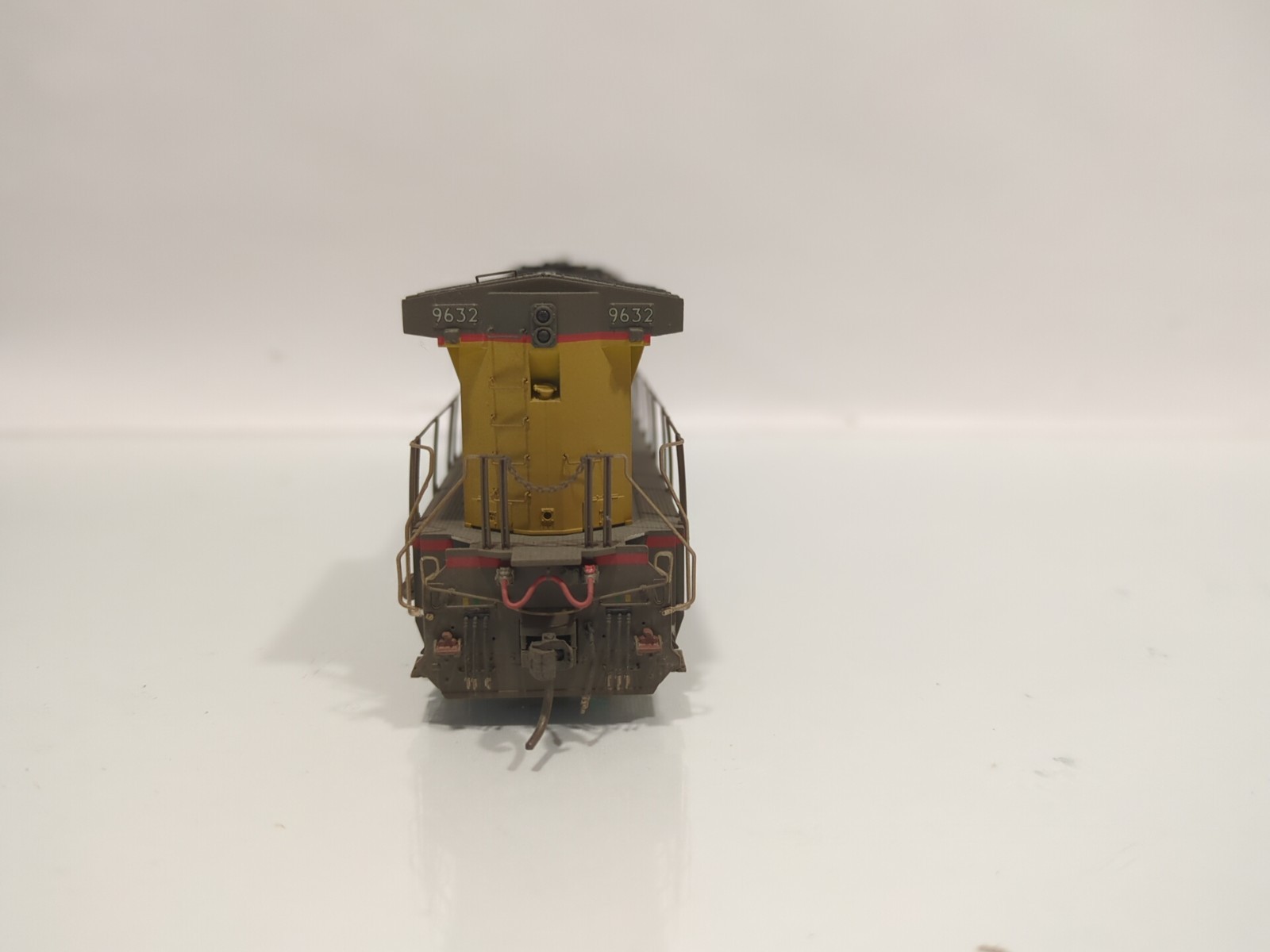 WEATHERED Scaletrains Rivet Counter HO Union Pacific Ex-SP GE C44-9W DC