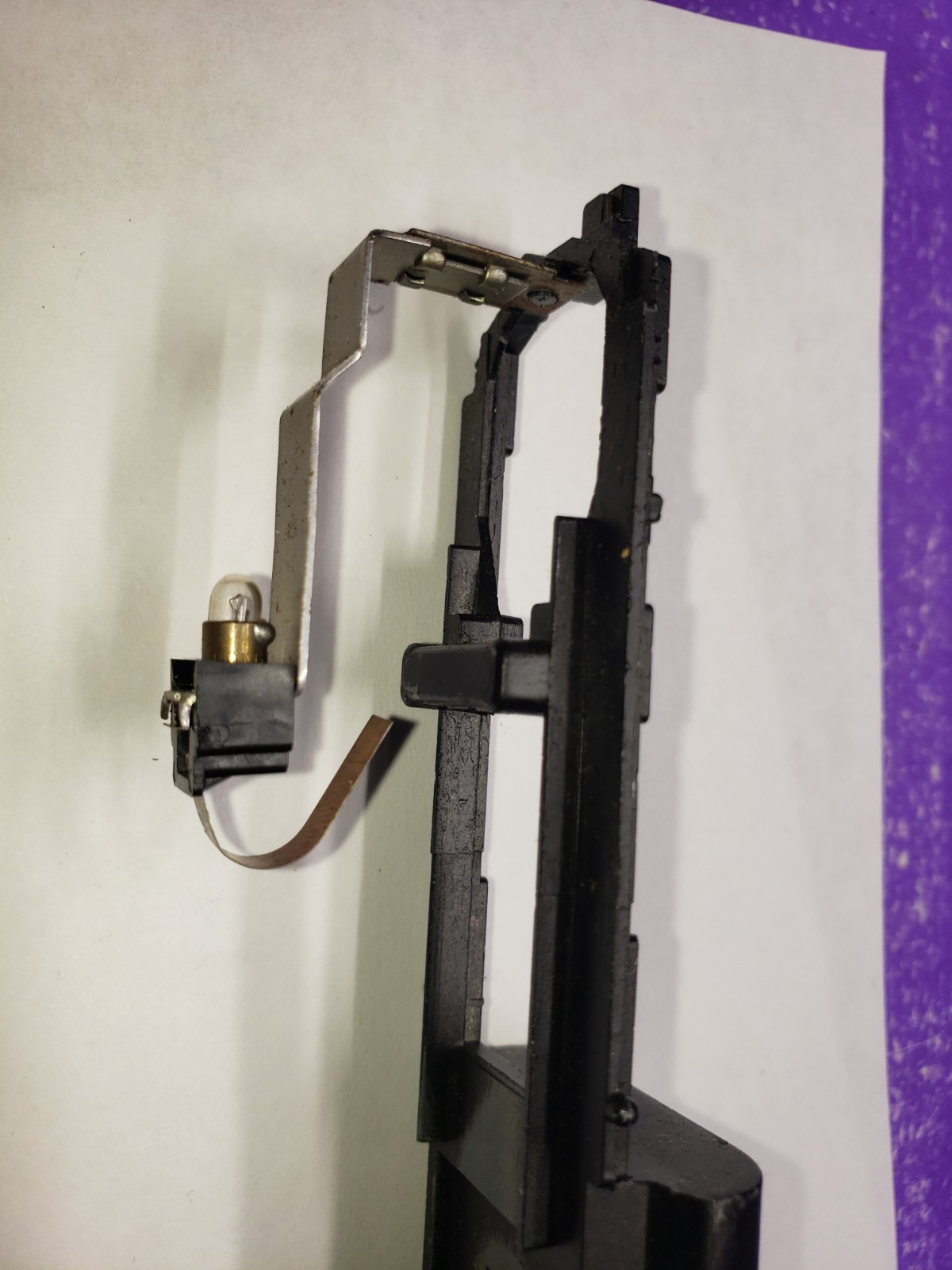 F45 DIECAST METAL UNDERFRAME CHASSIS HEADLIGHT ASSEMBLY HO SCALE PART 36051 Lot