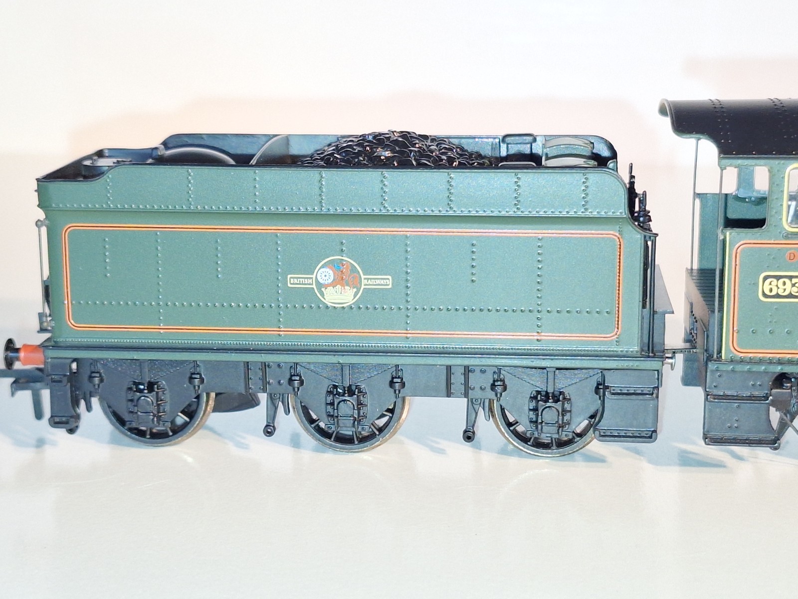 Bachmann 32001 Conyngham Hall. DCC ready. New Old Stock. Mint Cond. Boxed. OO