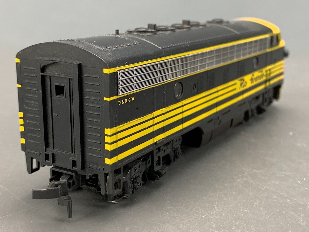 HO Stewart EMD F7A PH I Late Locomotive D&RGW Dbl Headlight HO7073