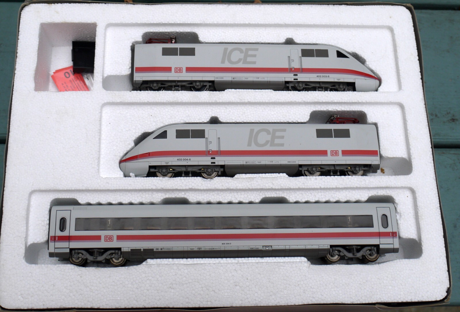 Roco Ho 1:87 DC ICE 2 Set 2 Powered 1 Passenger Set PLUS 44897 Car NOS RARE