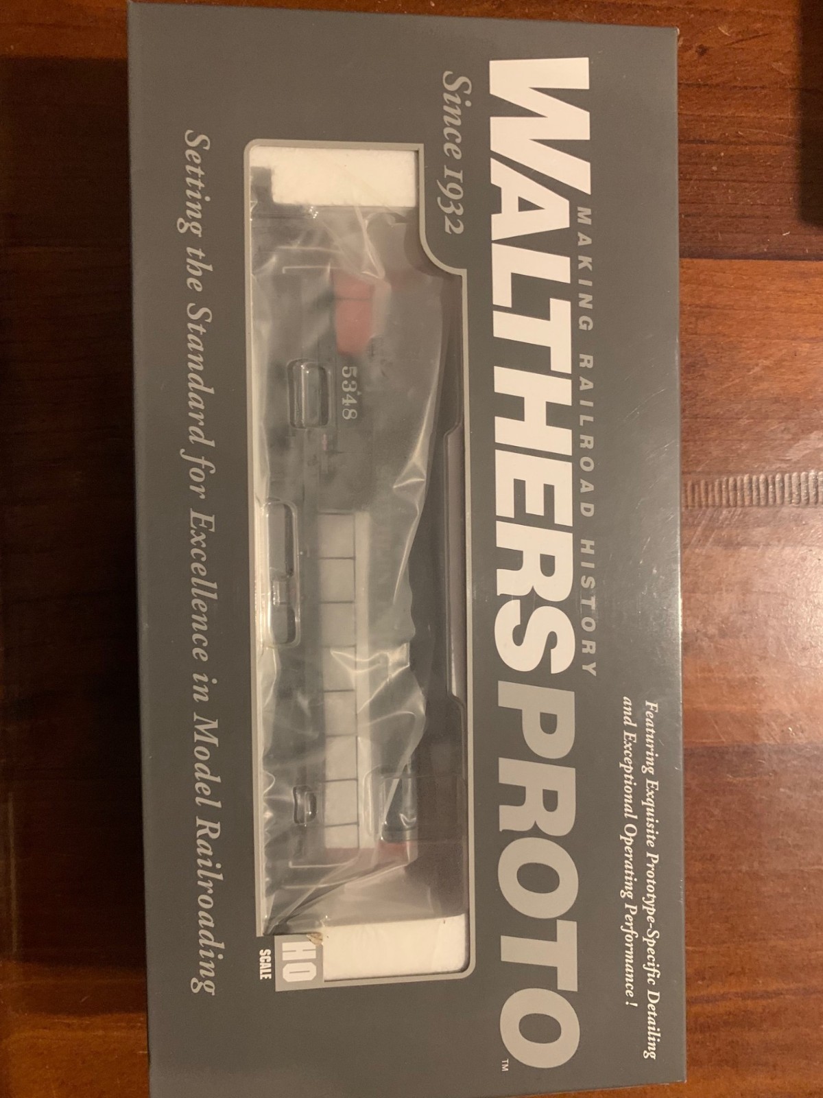 Walthers 920-41624 HO SP EMD SD9 Diesel Locomotive w/Tsunami sound/DCC #5348 NIB