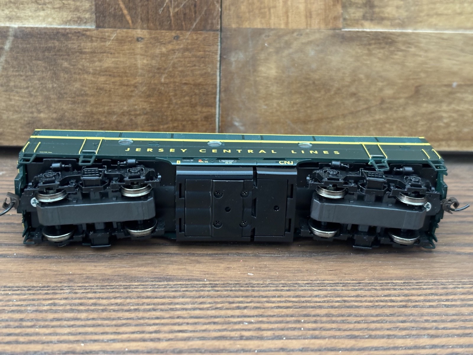 Athearn Genesis HO Scale Jersey Central F3 Locomotive and B Unit Excellent Runs