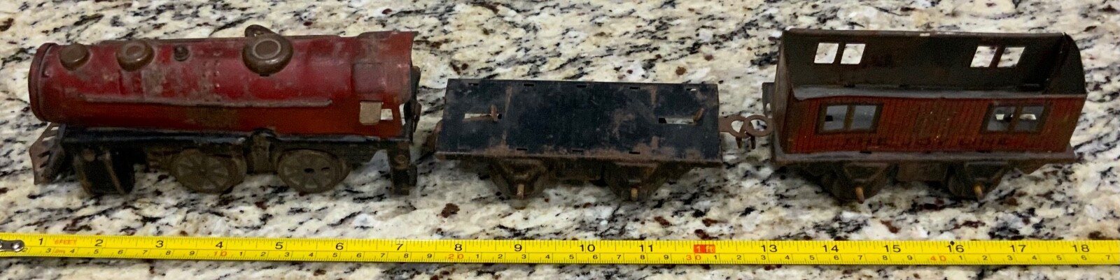 Marx O Gauge Joy Line Red Wind Up Locomotive Boxcar & Eagle Eye Caboose Pre War