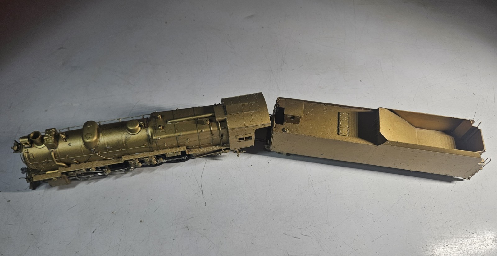 WESTSIDE MODEL CO. HO SCALE BRASS STEAM LOCOMOTIVE AND TENDER, PENNSYLVANIA M-1A