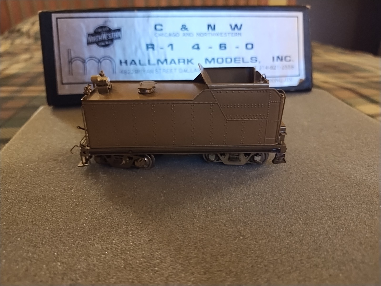 Hallmark Models C&NW HO-Scale Brass R1 4-6-0 Steam Locomotive & Tender