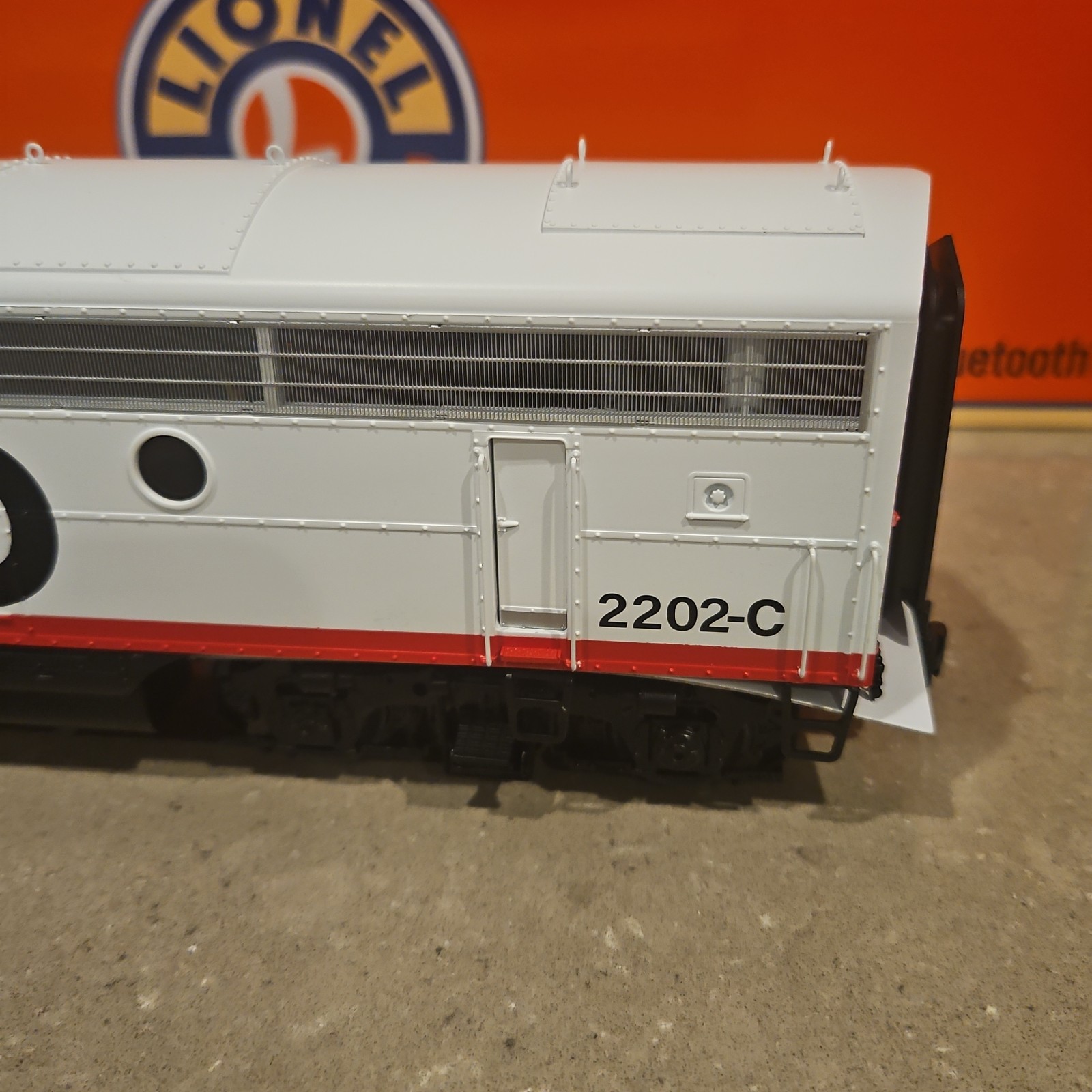 Lionel 2233839 Soo Line LEGACY SuperBass F7B #2202C w/ Superbass Railsounds
