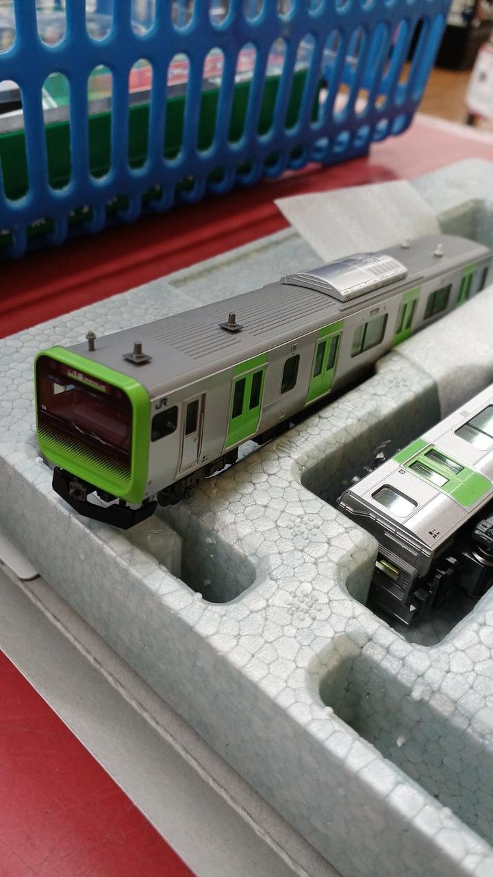 KATO E235 Series Yamanote Line 10-1468S N Gauge 4-Car Basic Set