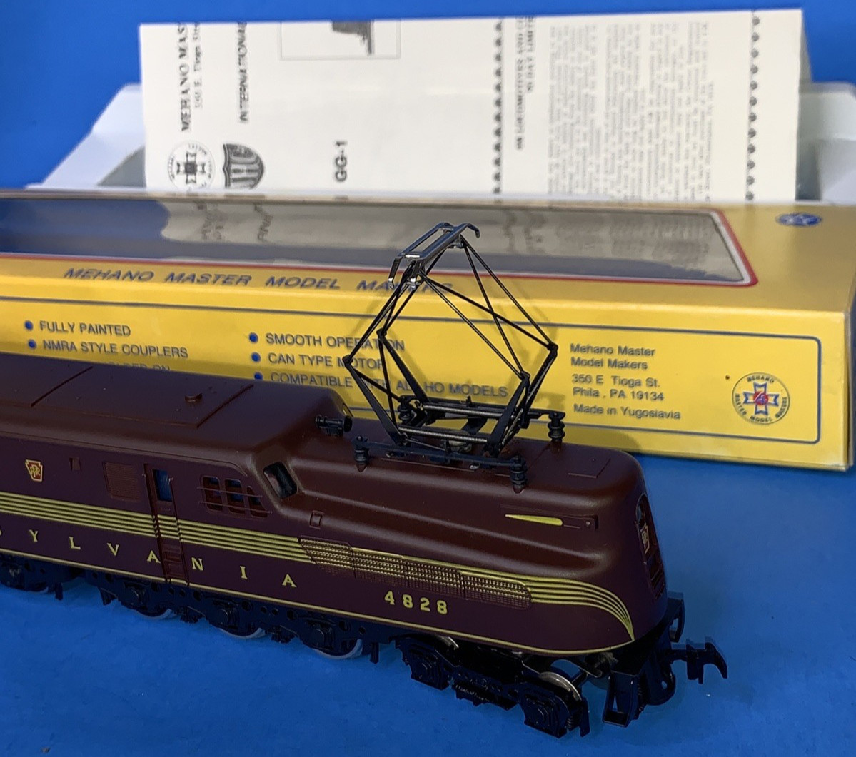 Mehano Pennsylvania Engine #4828 GG-1, In box, Nice condition Brown