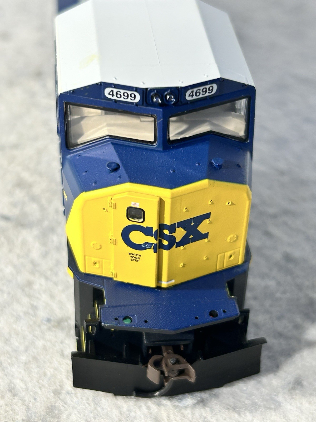 Nice Athearn Genesis CSX Spirit Of Miami SD-70M DCC Ready HO