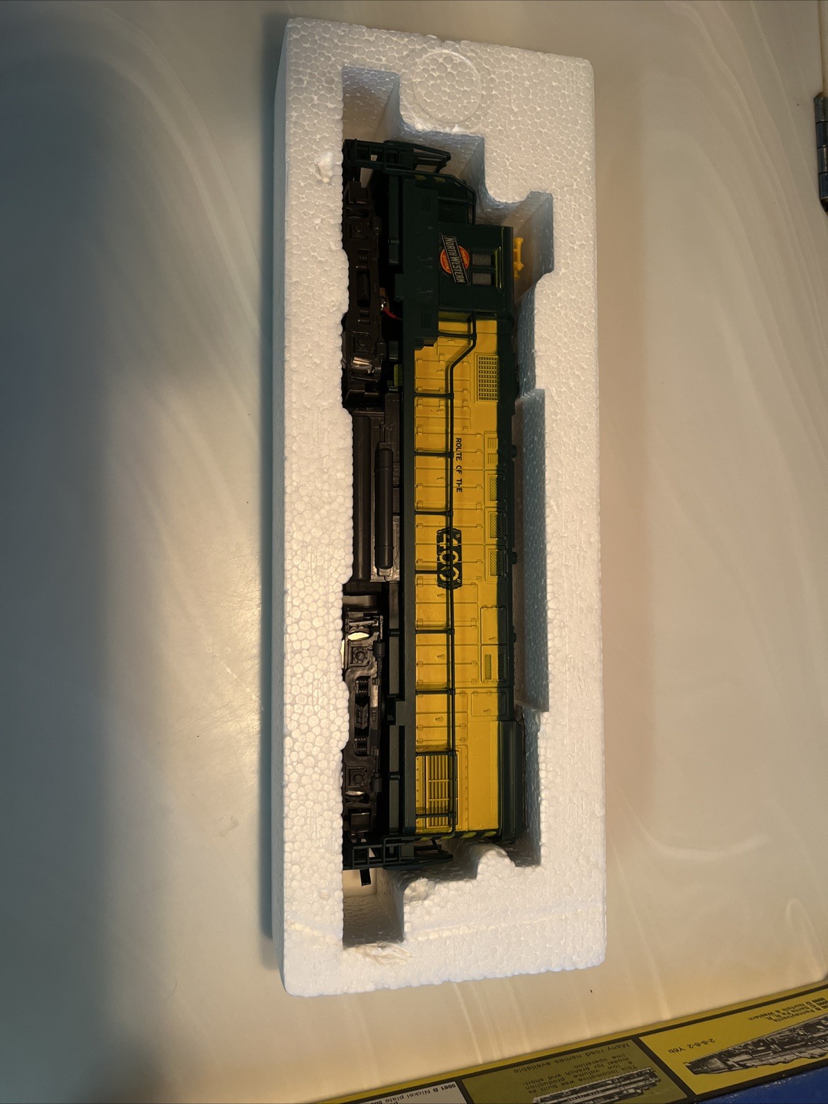 AHM CHICAGO – NORTHWESTERN ALCO CENTURY DIESEL LOCOMOTIVE 424 – 5015C
