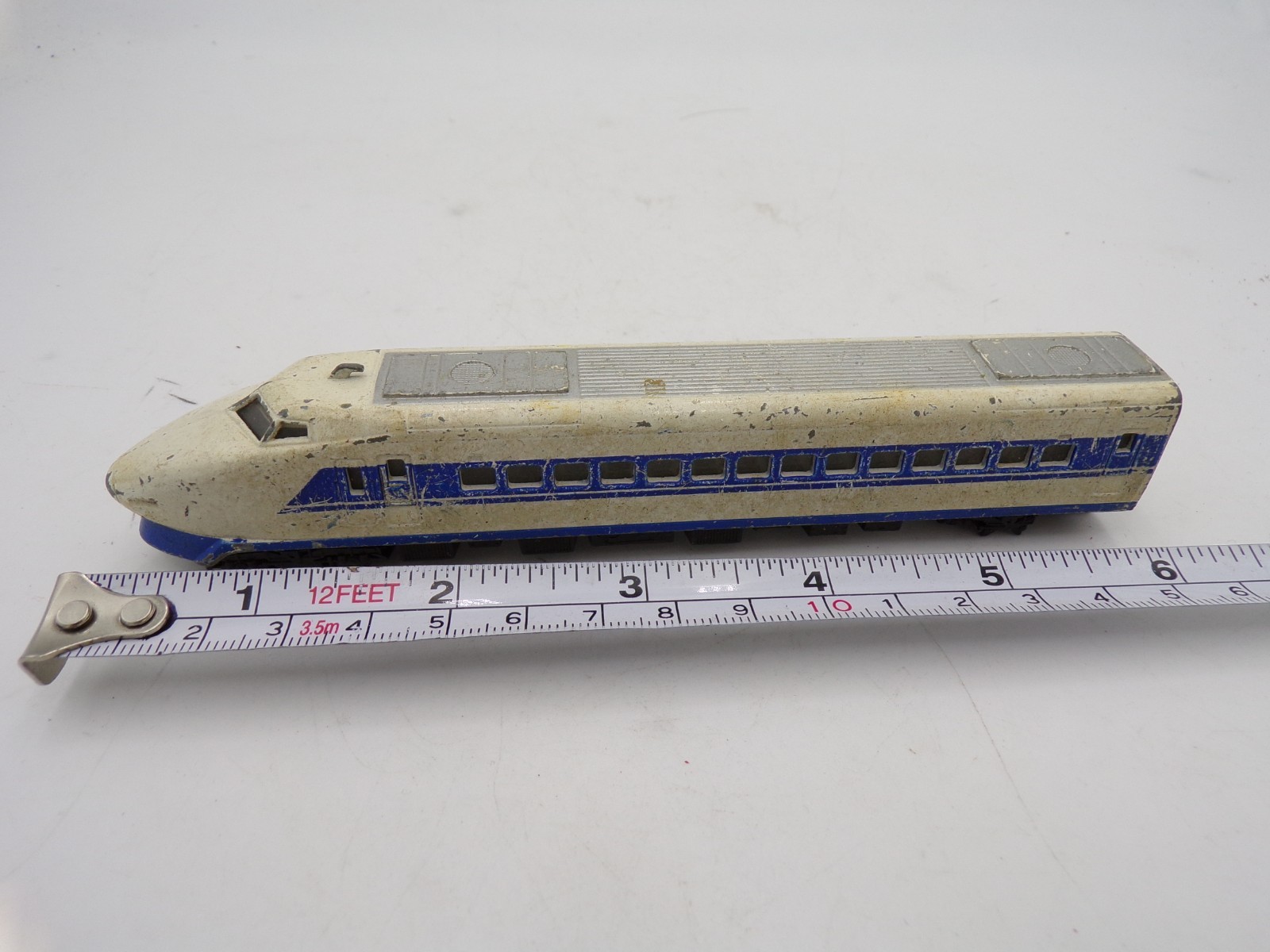 80’s Nishiki Japan Diecast 1/160 scale Bullet Train White and Blue AS IS