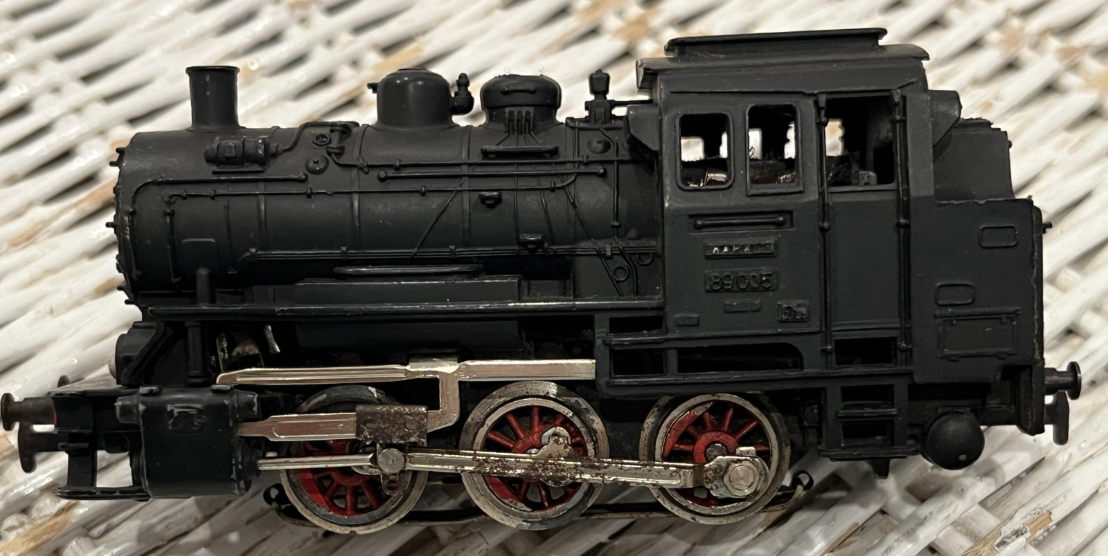 Märklin H0 Steam Locomotive #89005 Train Set + Cars, Track, Transformer, & Accs.