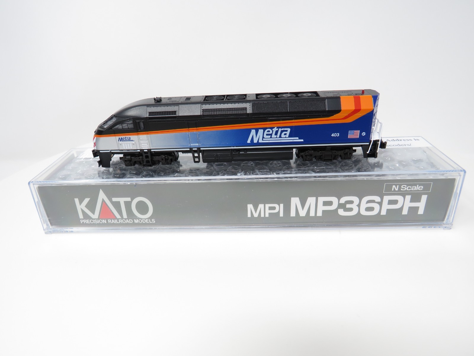 Kato N 176-6123-S Chicago Metra MP36PH Diesel Locomotive DCC Sound ESU LokSound