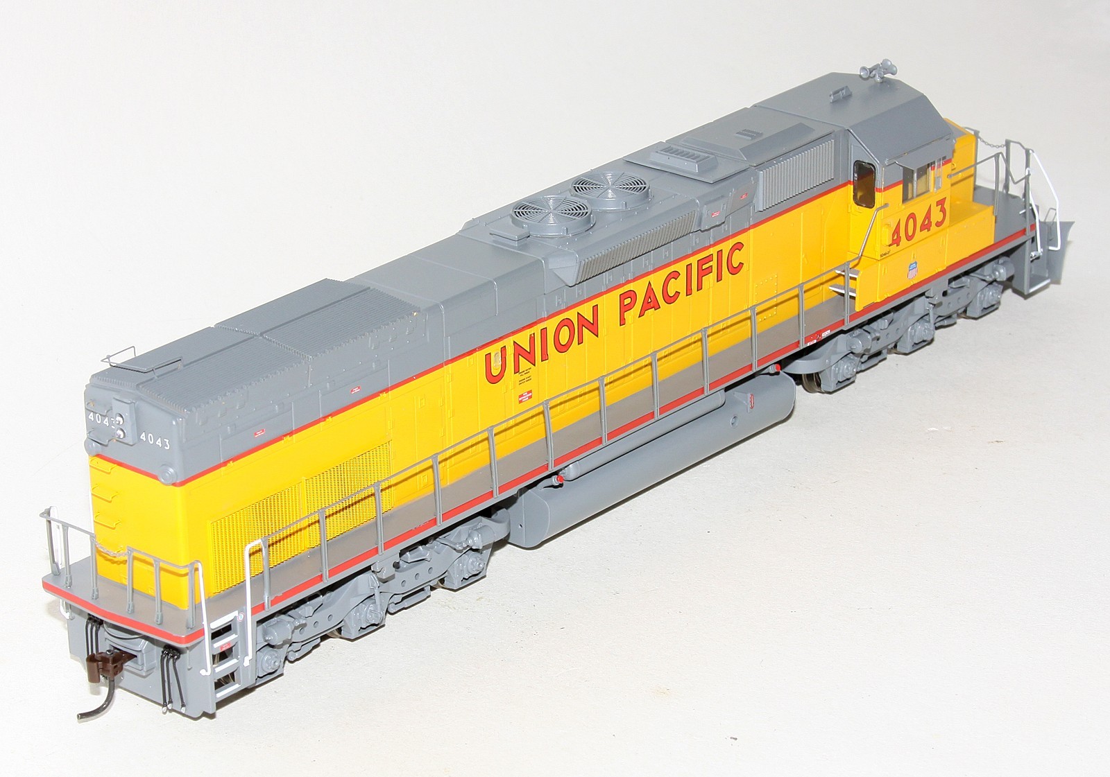 Athearn RTR SD40T-2 Union Pacific UP 4043 DCC Ready HO Scale