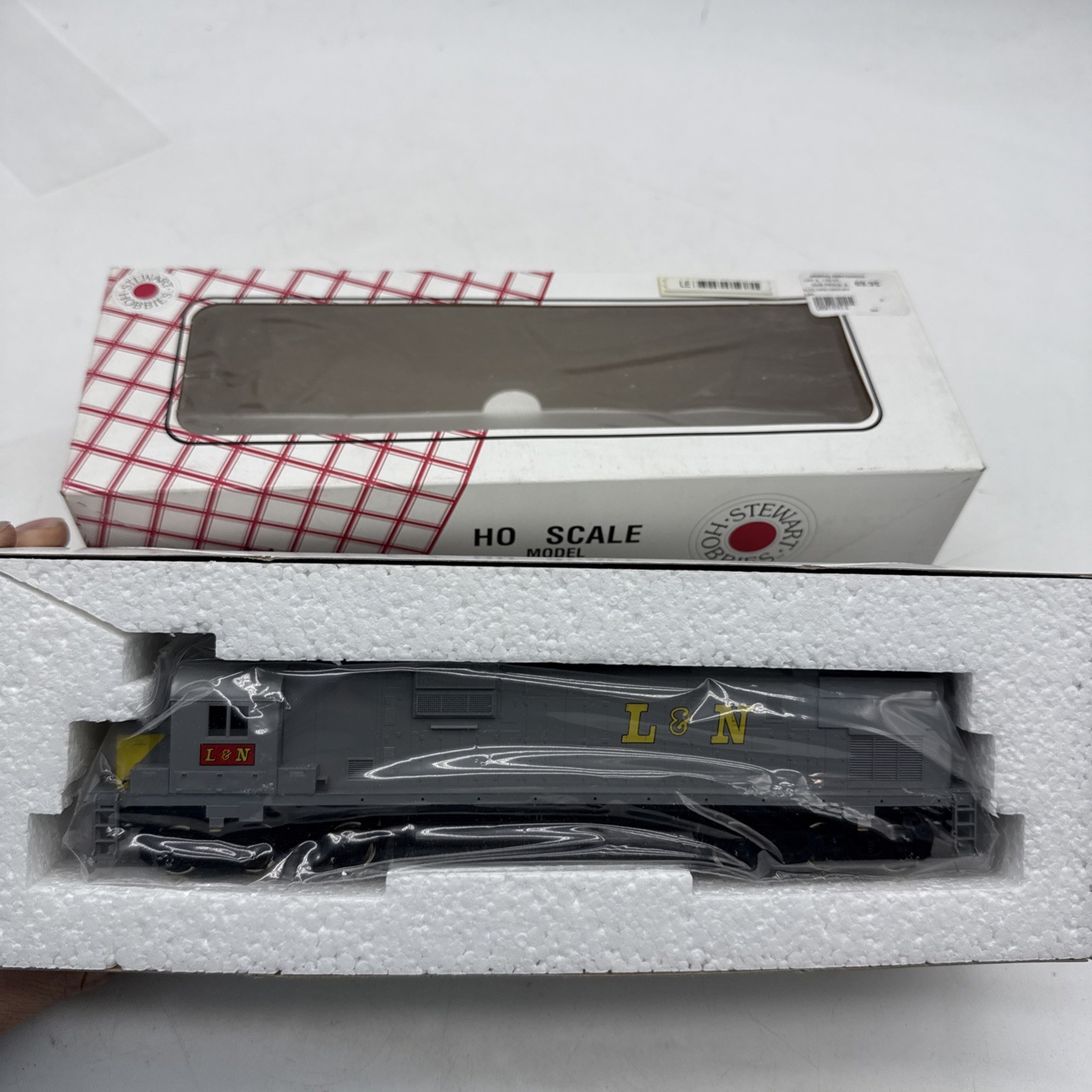 Stewart Hobbies 6313 HO Alco Century 630 Louisville & Nashville Engine Train