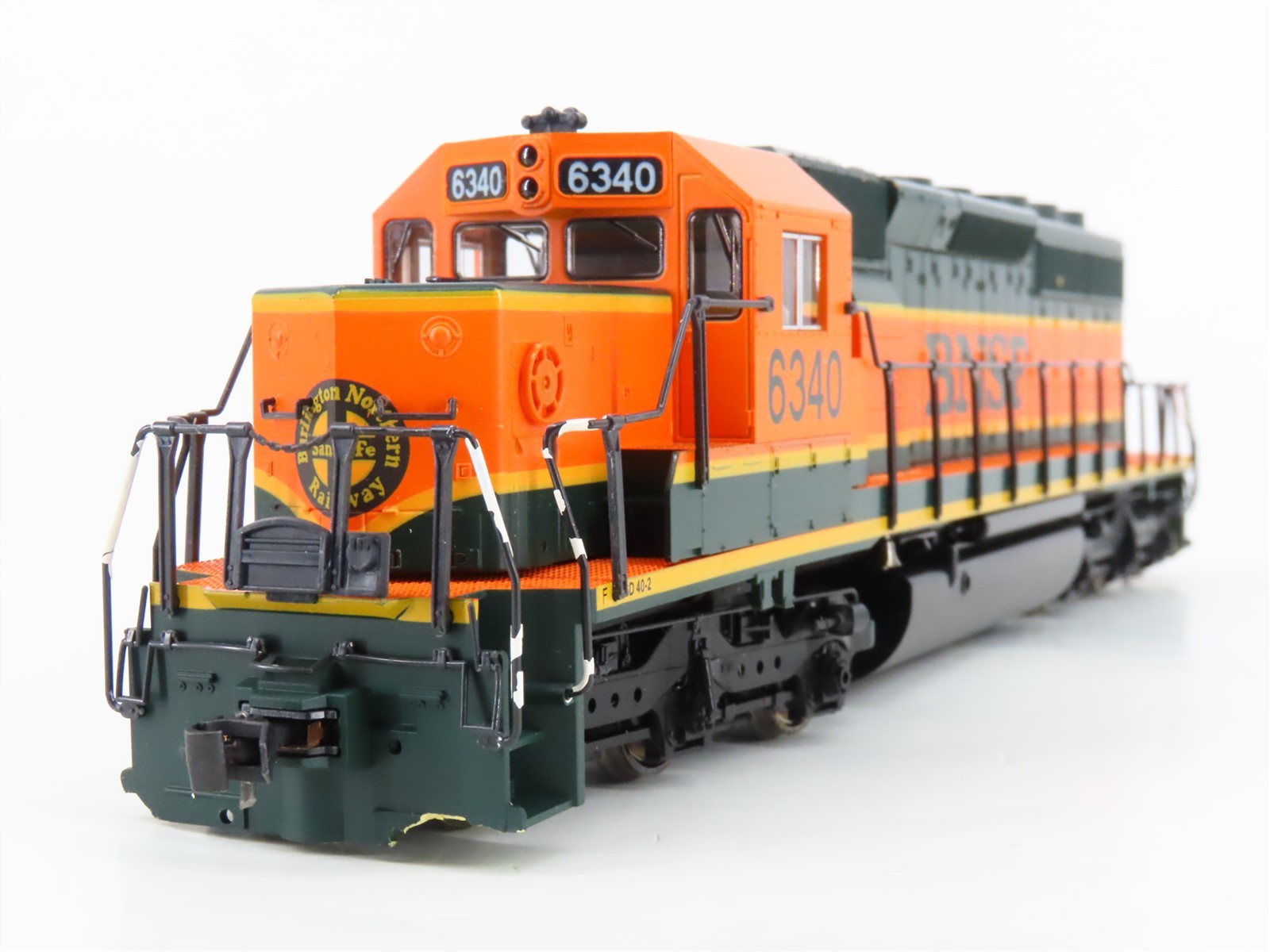 HO Scale KATO 37-3902 BNSF Railway SD40-2 Diesel Locomotive #6340
