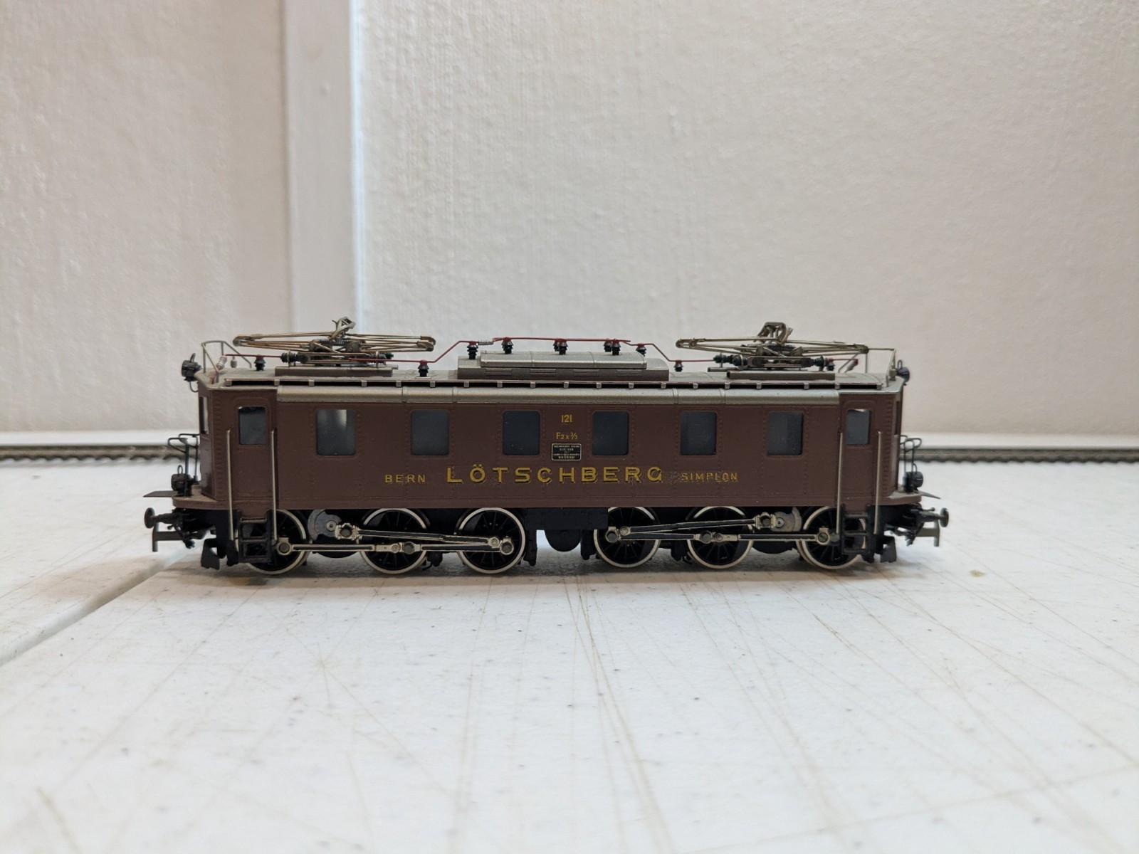 Metropolitan 702 – BLS #121 Ce 6/6 Series 121 Electric Locomotive – HO Scale