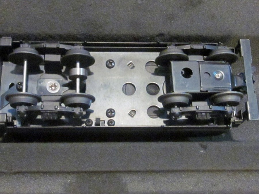 Lionel 6-18000 O Gauge Pa O-6-O B6 Switcher & Tender plus Two Extra Cars NIB