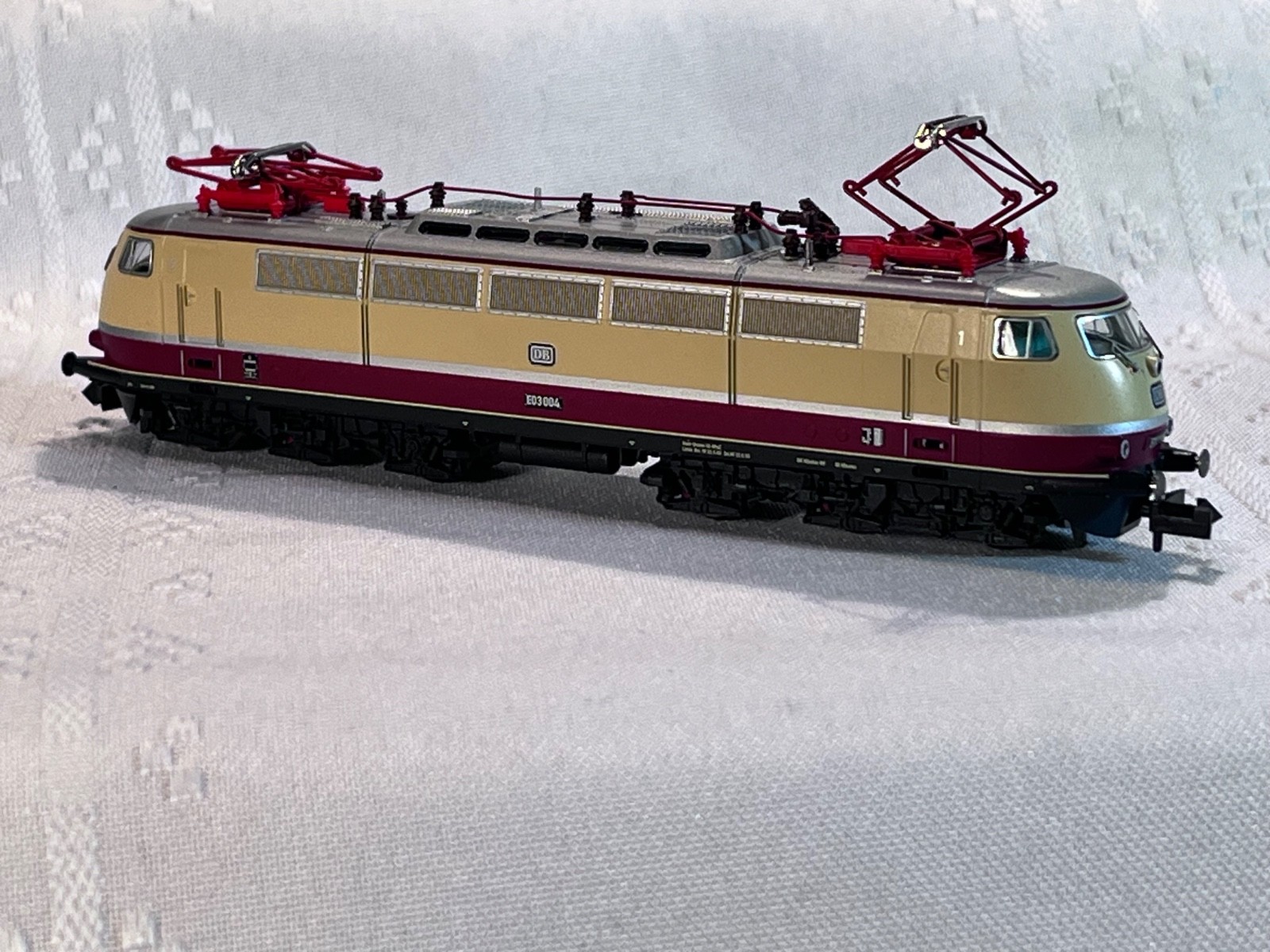 N Scale Fleischmann DCC engine DB(German) 103 Electric (Lot 291)