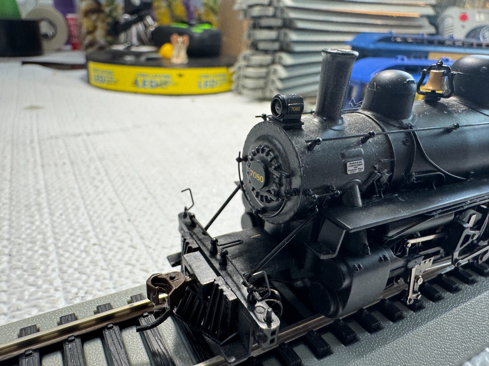 🚂 HO BACHMANN CUSTOM PAINTED ALASKA PASSENGER SET, TRACK,DCC CONTOLLER 💥 H4005
