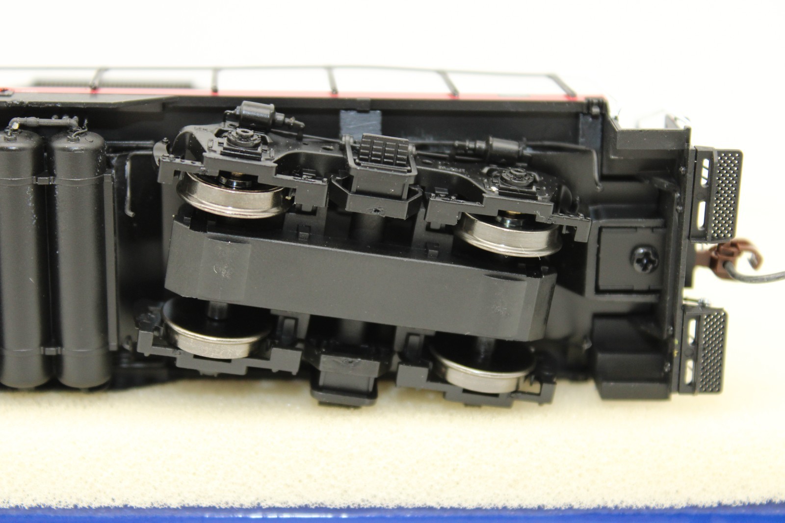 Athearn Genesis HO Southern Pacific Black Widow GP9 Diesel Locomotive DCC Sound