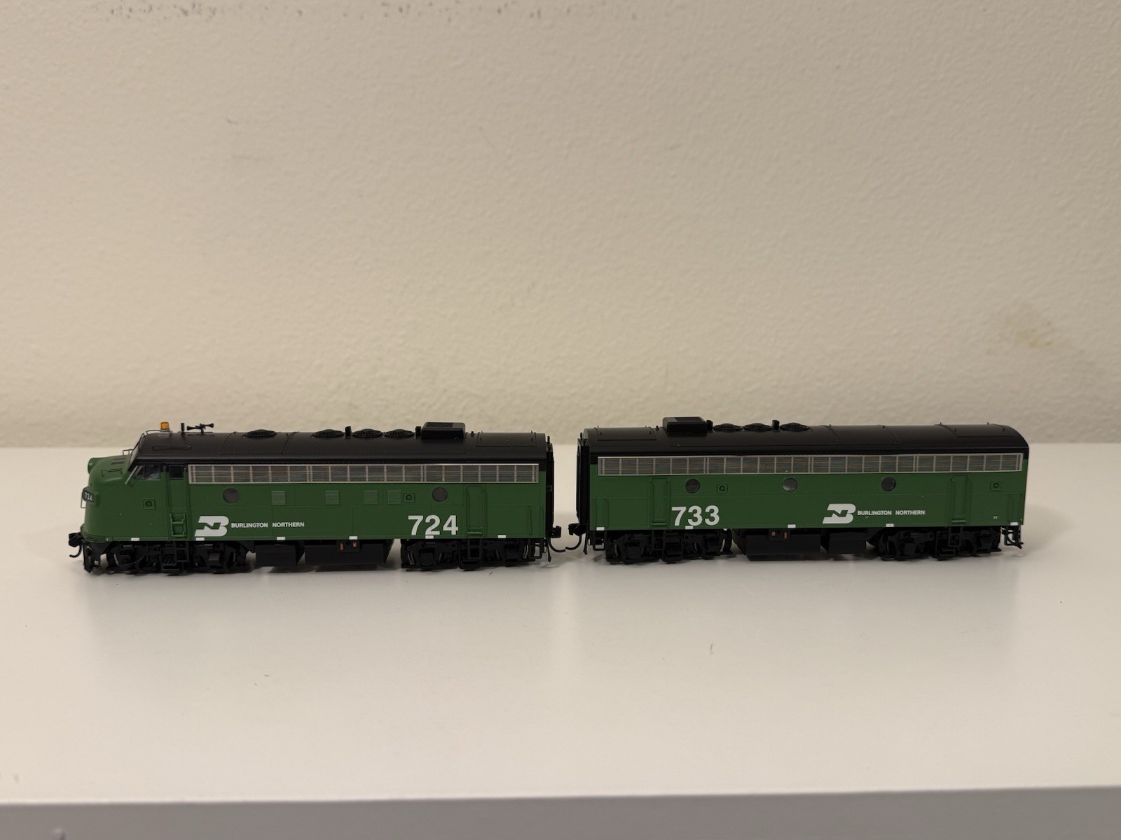Burlington Northern F7 A/B #724 #733 Walthers Proto HO Scale DCC & Tsunami LED