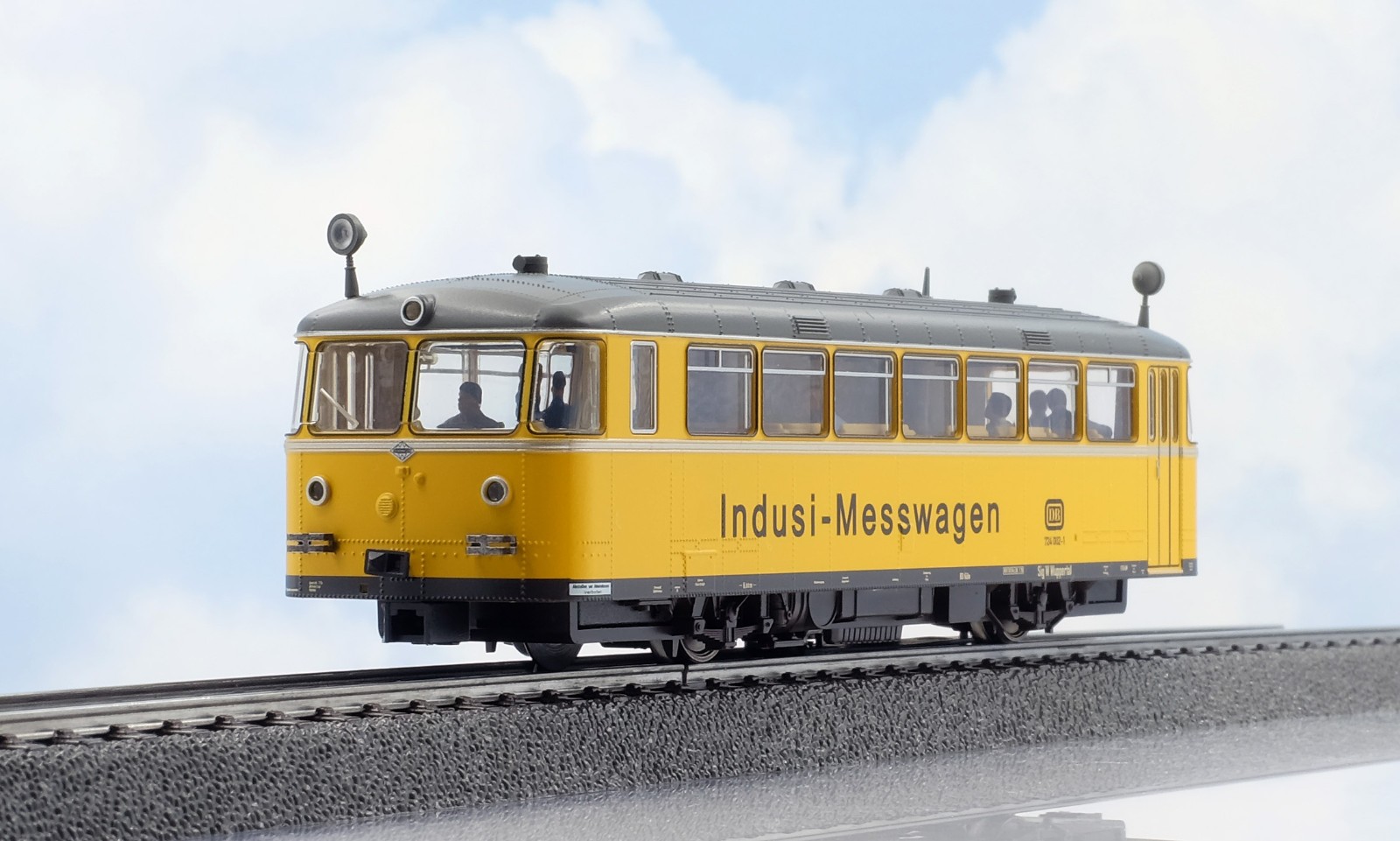 Marklin 39957 (HO) Diesel Railbus Class 724 DB Made in Germany