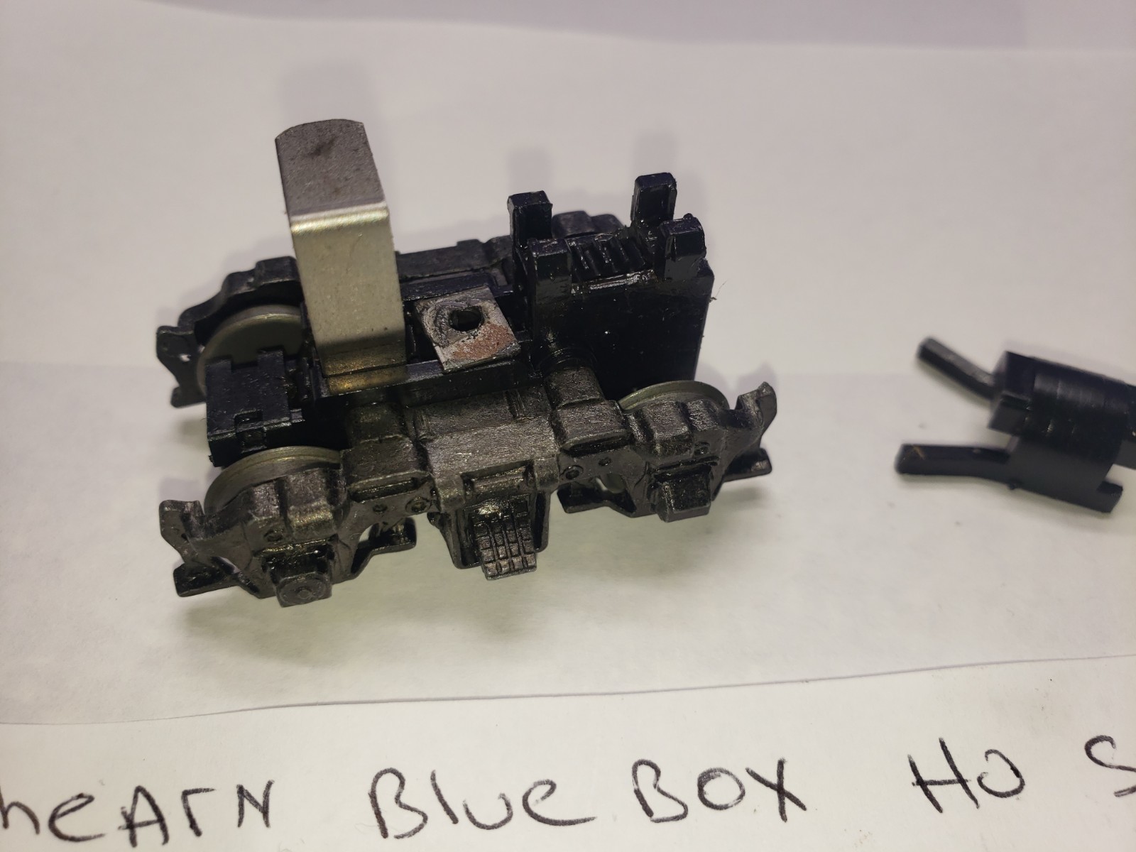 GP9 FRONT DIECAST METAL GEARED 4 WHEEL TRUCK ATHEARN BB HO SCALE Old Style PART