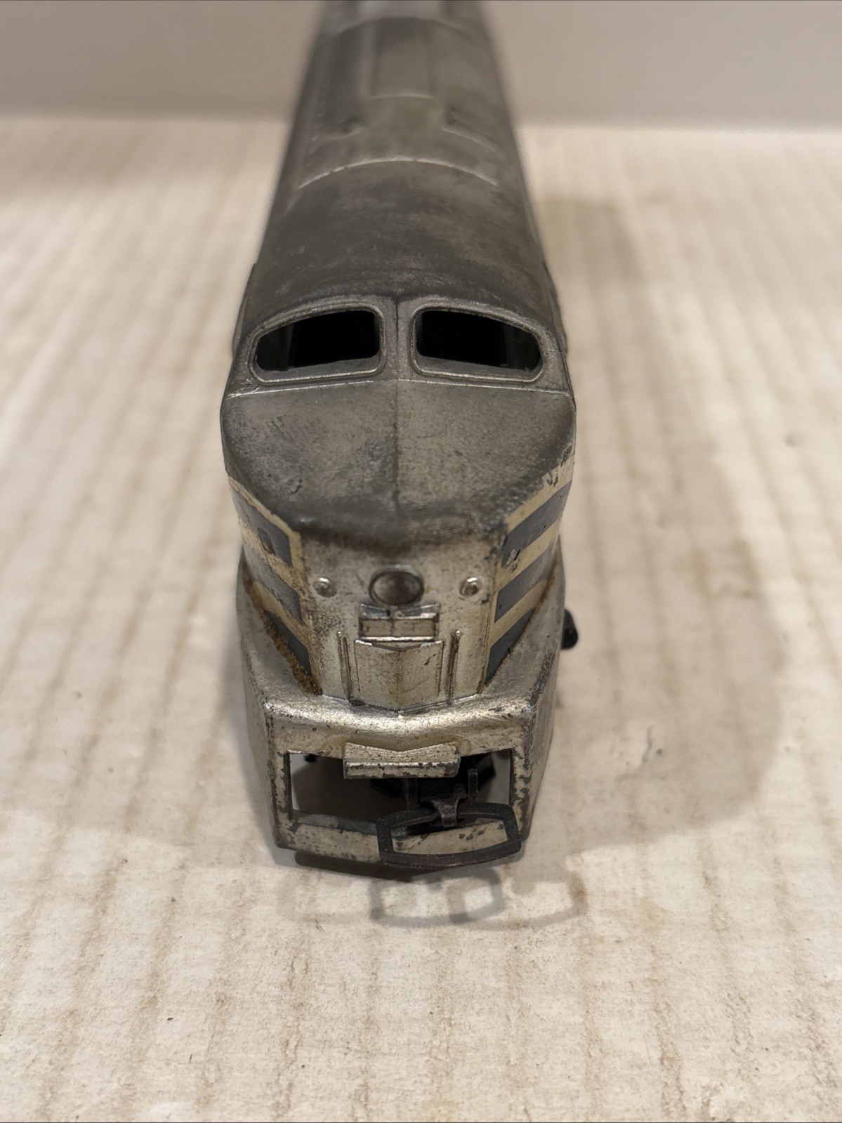Vintage 1958 T.Y.C.O Streamliner Train Engine Aluminum HO Scale Untested