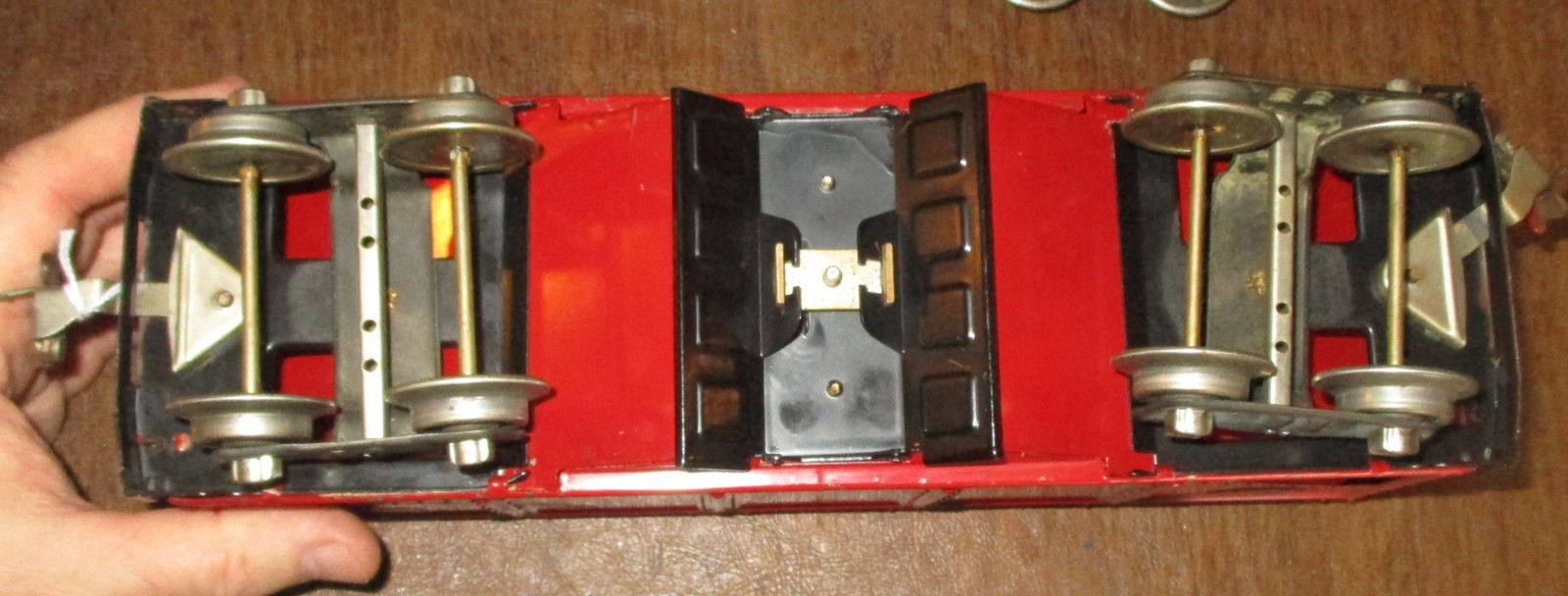 COAL TRAIN black 318E 516 516 516 and red/black caboose 1929