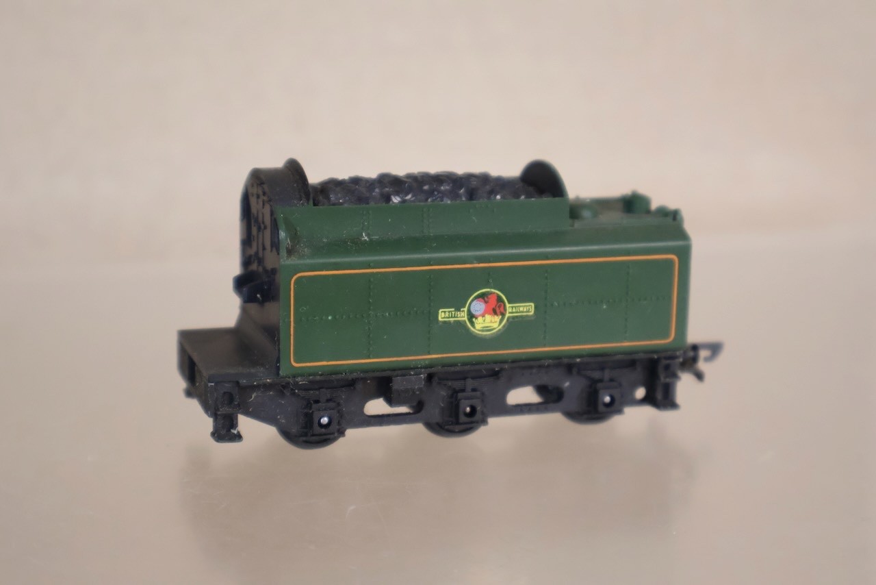 TRIANG T98 TT TENDER for T97 BR 4-6-2 BRITANNIA LOCOMOTIVE 70000 & BOADICEA op