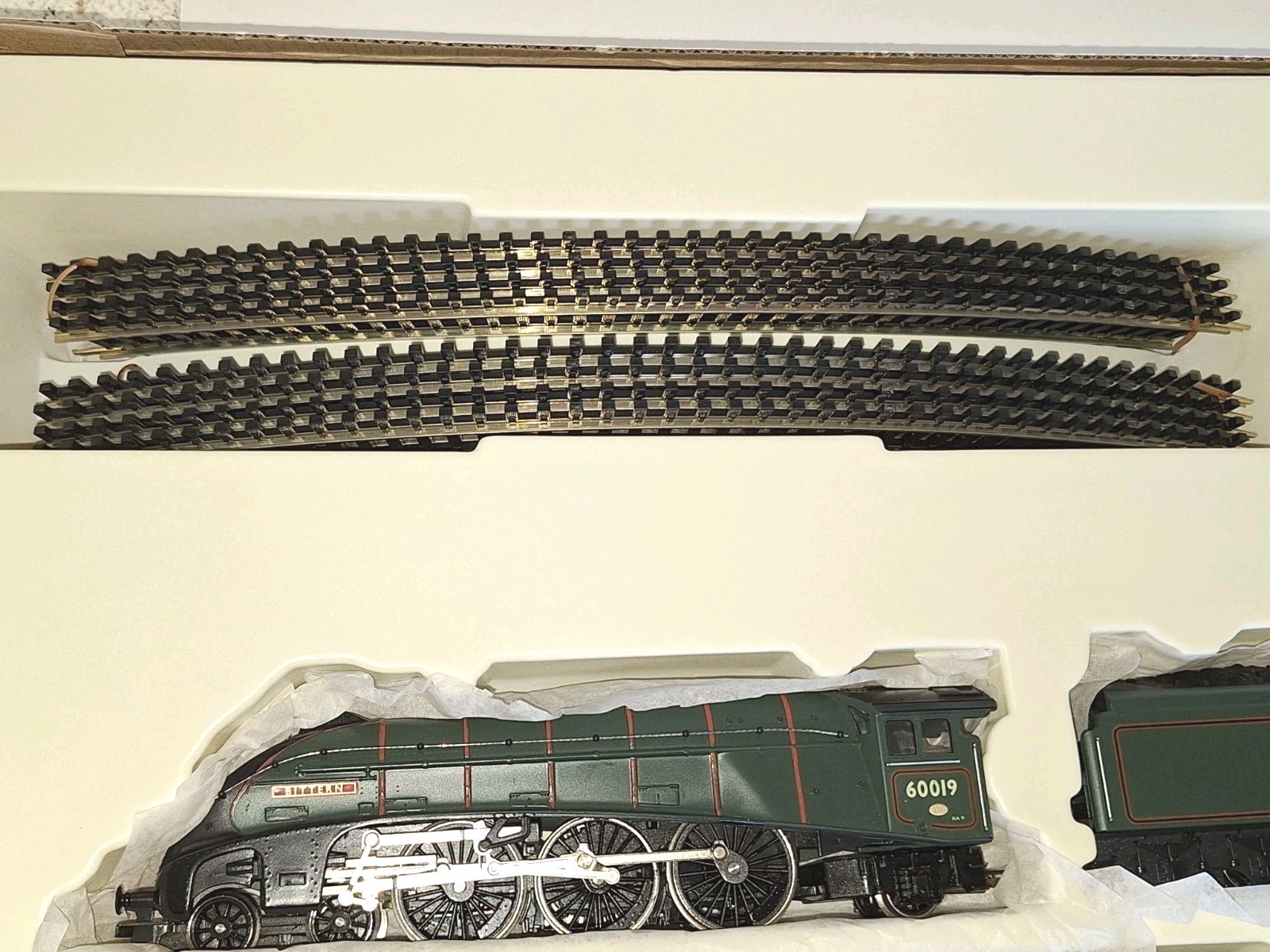 Hornby R698 Tees Tyne Pullman Boxed Set & Track. New Old Stock. Mint Cond. OO