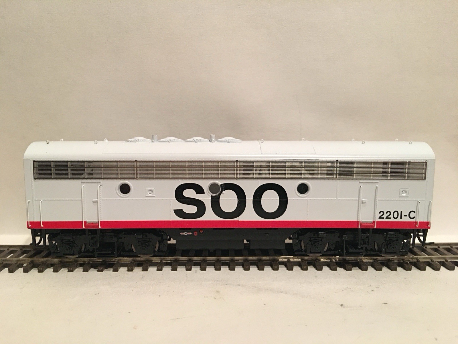 HO Intermountain 49581S-03 Soo Line EMD F7B Diesel Locomotive #2201-C DCC SOUND