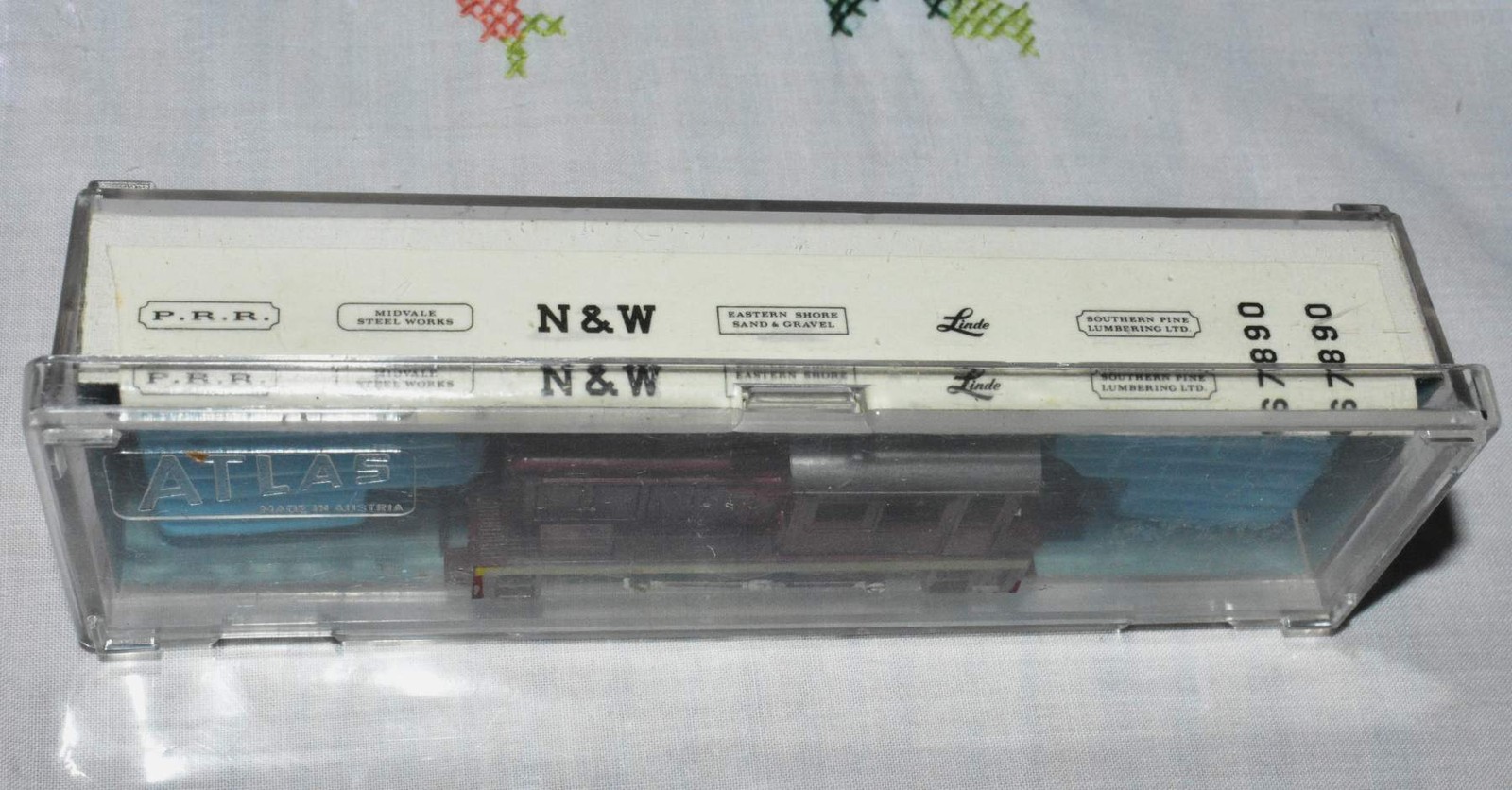 Atlas 4069 “N” Gauge Scale – Davenport Switcher made in Austria