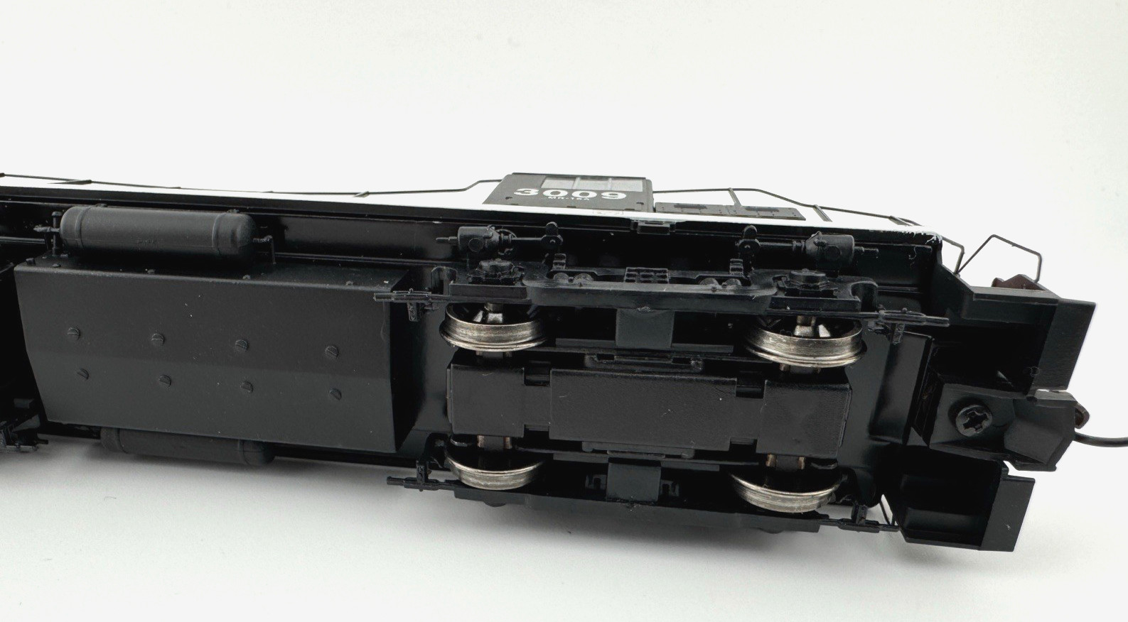 Athearn 94061 HO Scale Canadian National ALCO RS-3 Locomotive Road #3009