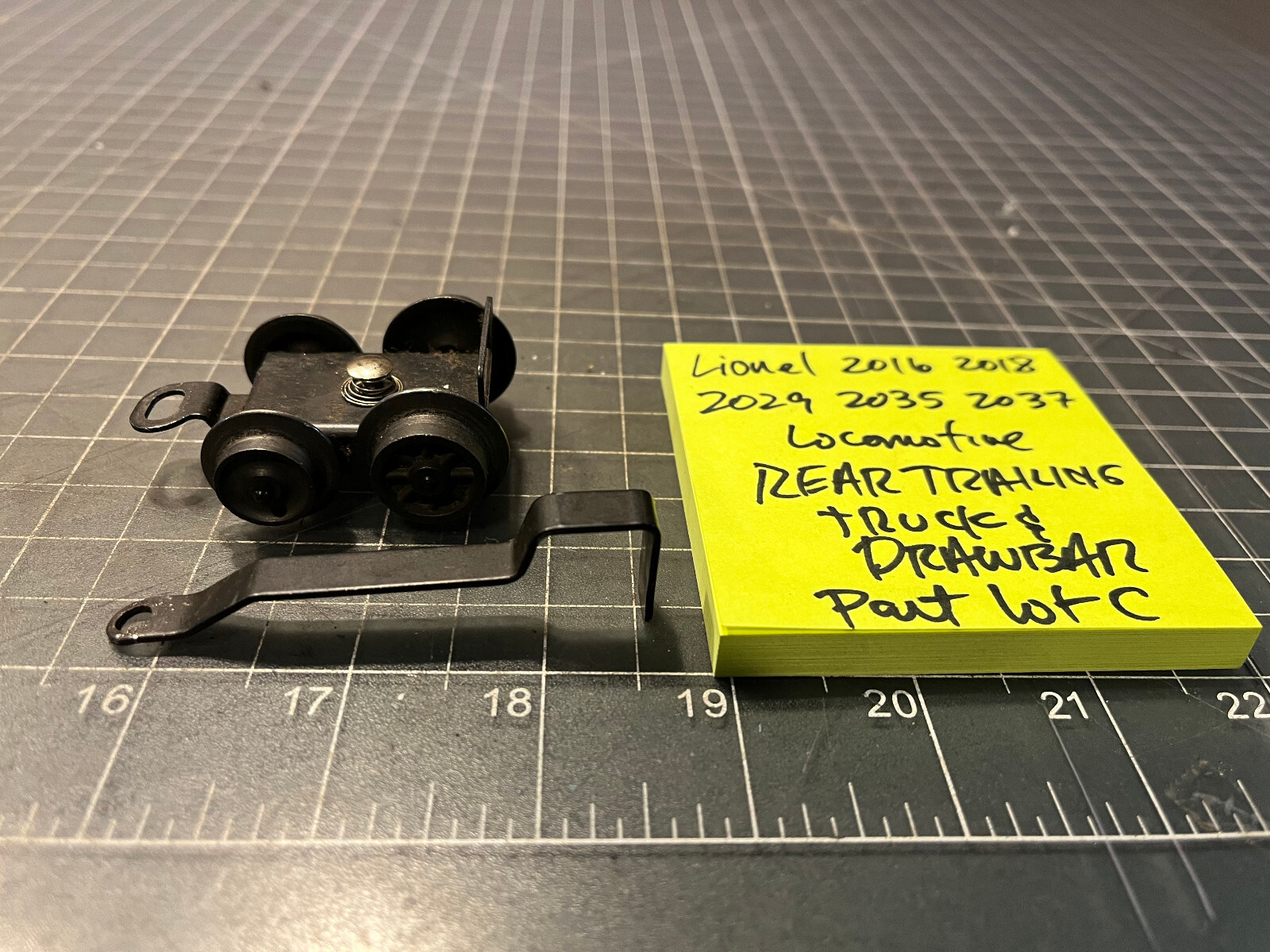 Lionel Train 2016 2018 2035 2037 Locomotive 4 WHEEL TRAILING TRUCK PART LOT C