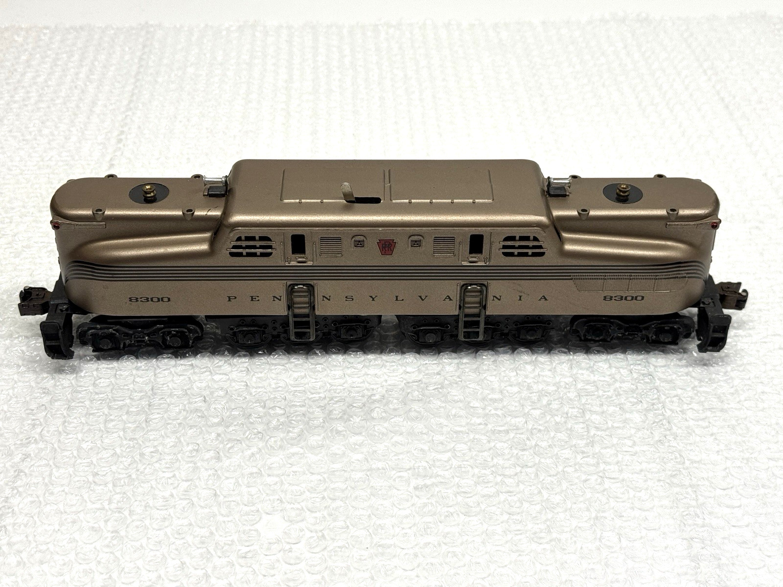 Lionel Pennsylvania GG1 Electric Locomotive in Original Box 6-18300 Mint Series