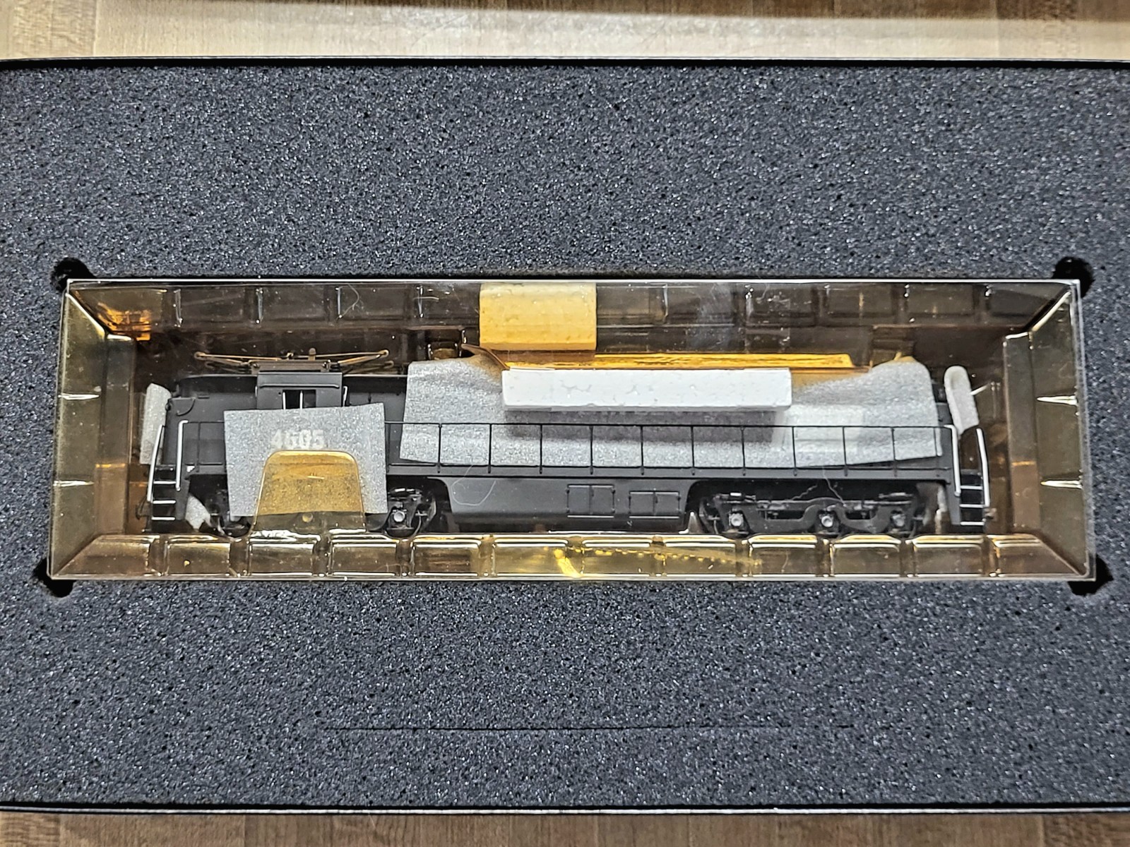 Bachmann Spectrum 82405 GE E33 Electric Locomotive Penn Central #4605 PC