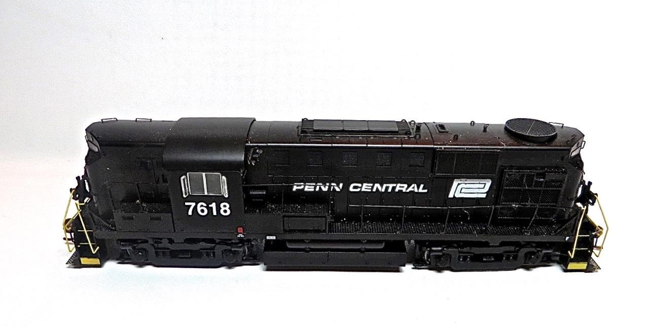 HO Rapido 31031 Penn Central ALCO RS-11 DC EX-PRR Cab 7618 Brand New