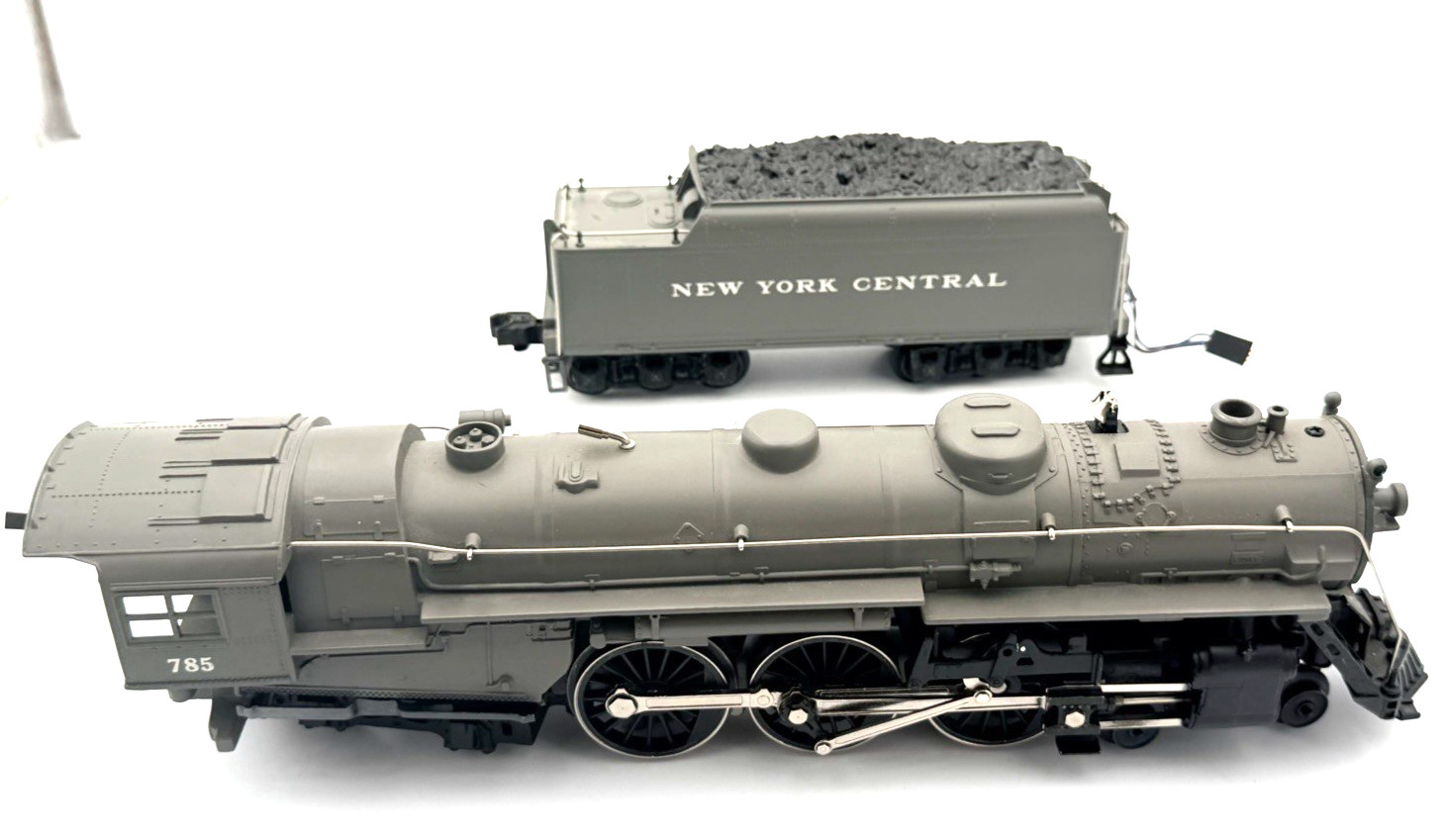 Lionel Sounds of Steam 6-18002 Gun Metal NYC 4-6-4 Hudson w/Tender 785