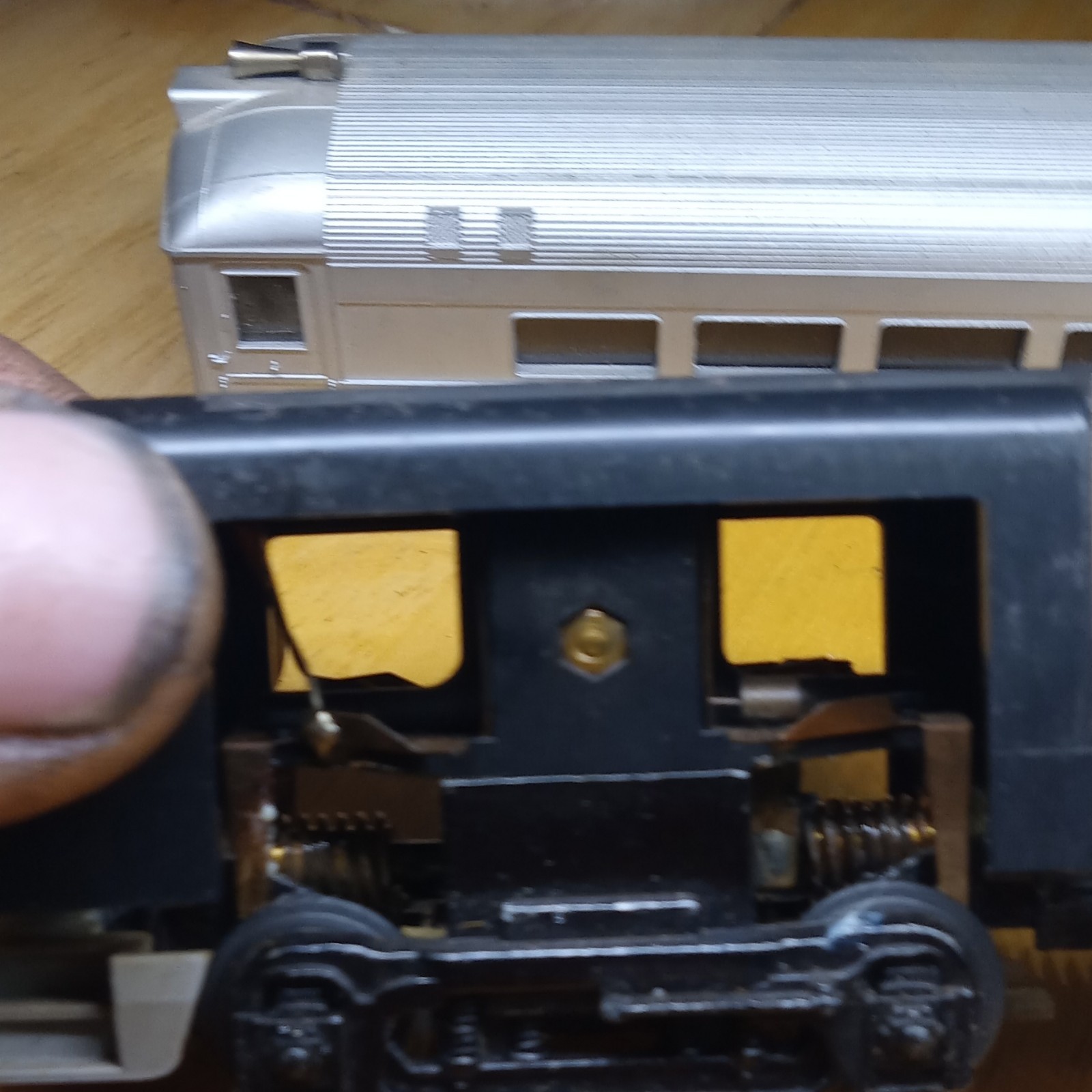 OO GUAGE =H.O! Budd .Locomotive. Built In Britian. Chesapeake&Ohio A Pusher!