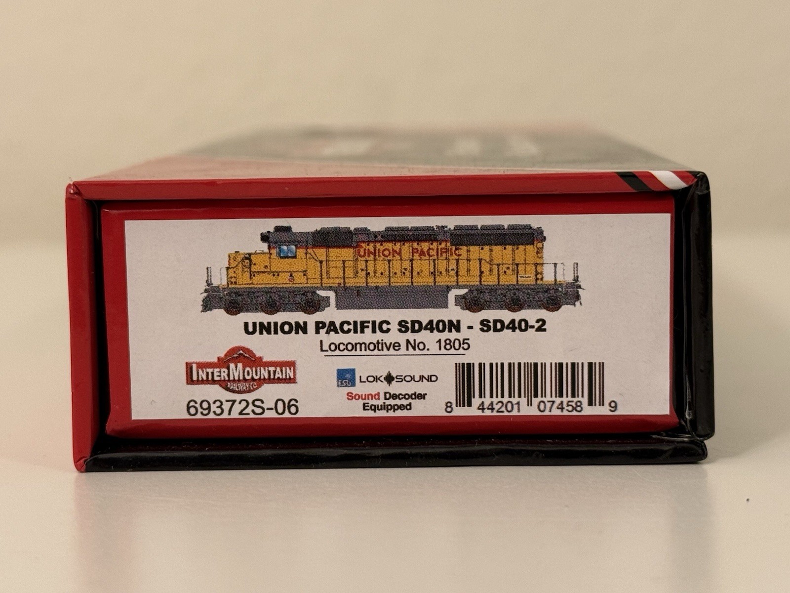Union Pacific SD40N #1805 DCC & Loksound 5 Micro N Scale Intermountain – SD40-2