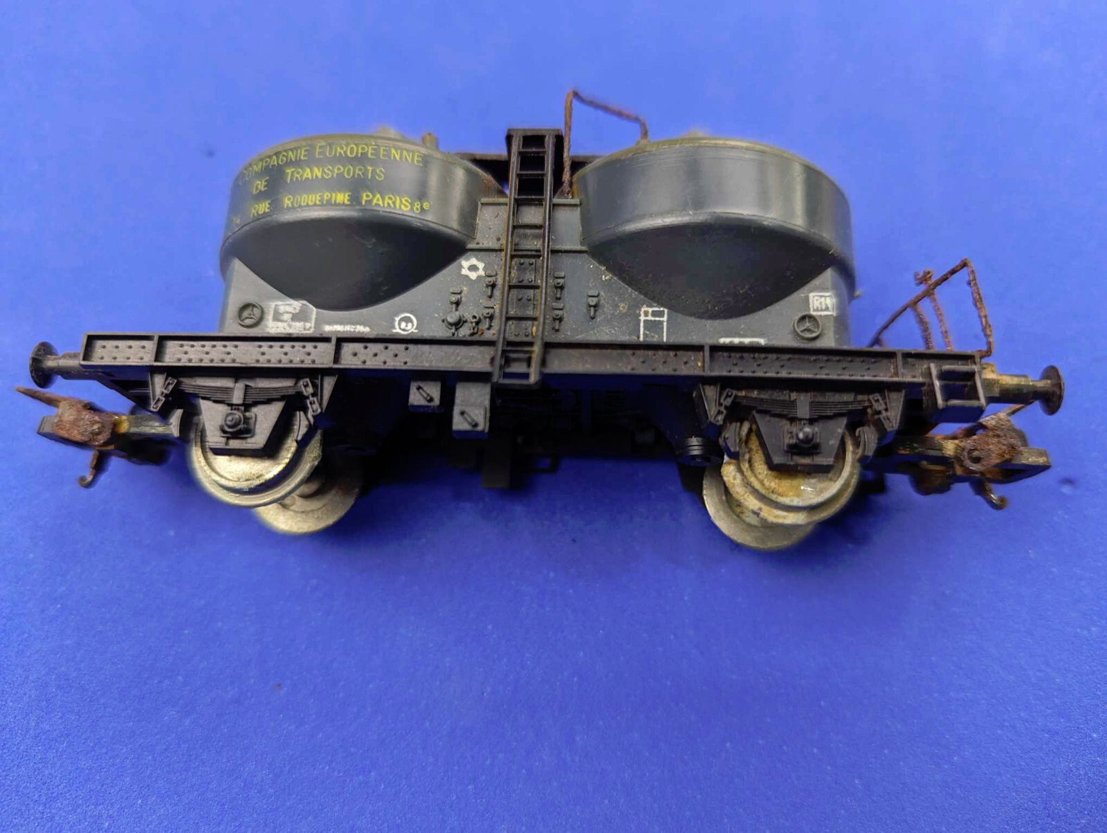 TRAIN WAGON SINGLE METAL AXLE METAL WHEELS GREYHOPPER TYPE 2013 EB00045 BIN 018