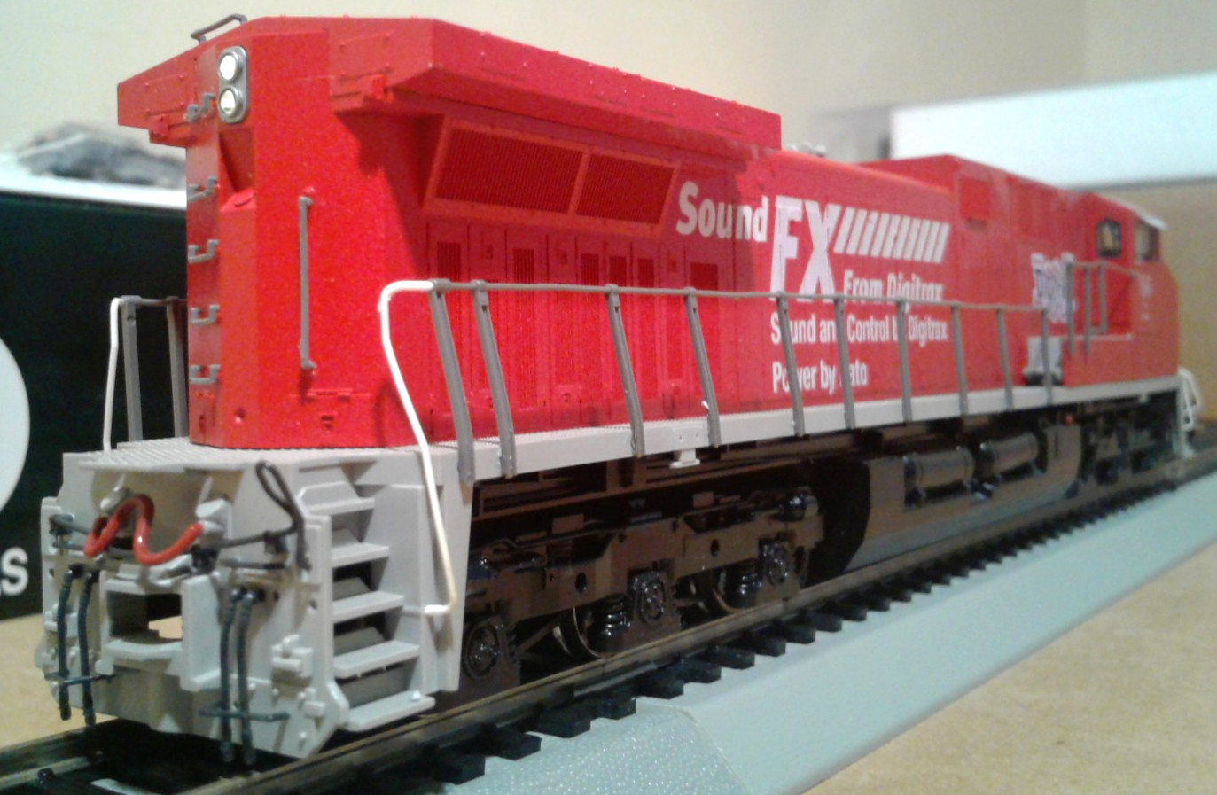 HO SCALE KATO GE AC4400CW DIGITRAX SOUND DEMONSTRATOR #164 DCC & SOUND
