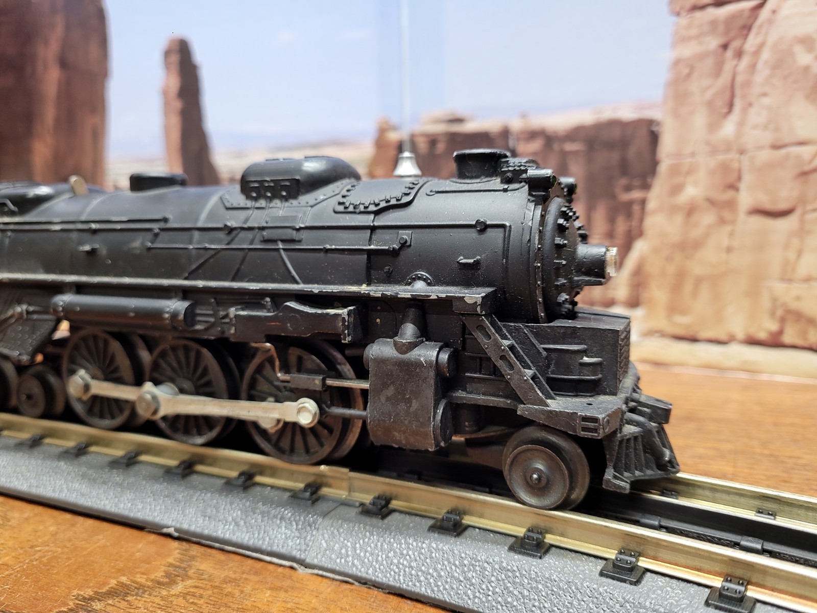 Lionel O Gauge 2-6-4 2026 Steam Locomotive And Tender For Parts Or Repair