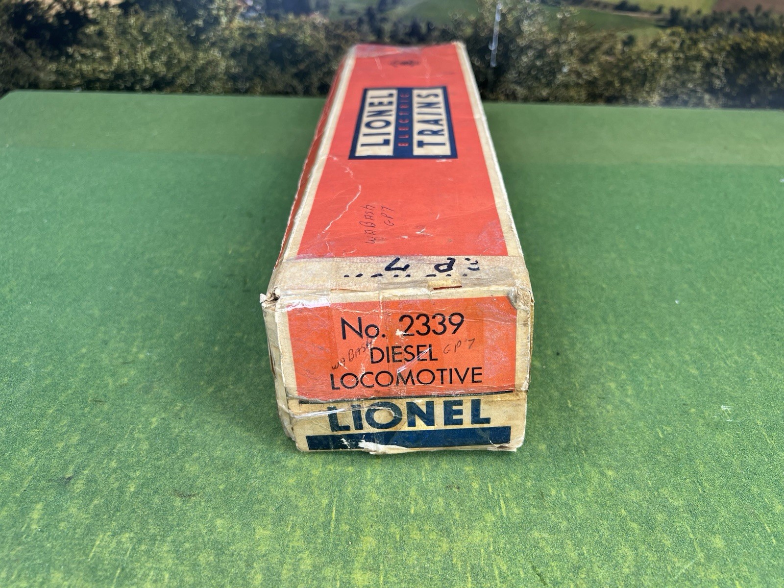LIONEL POSTWAR 2339 GP-7 DIESEL LOCOMOTIVE WABASH IN EXCELLENT CONDITION OB