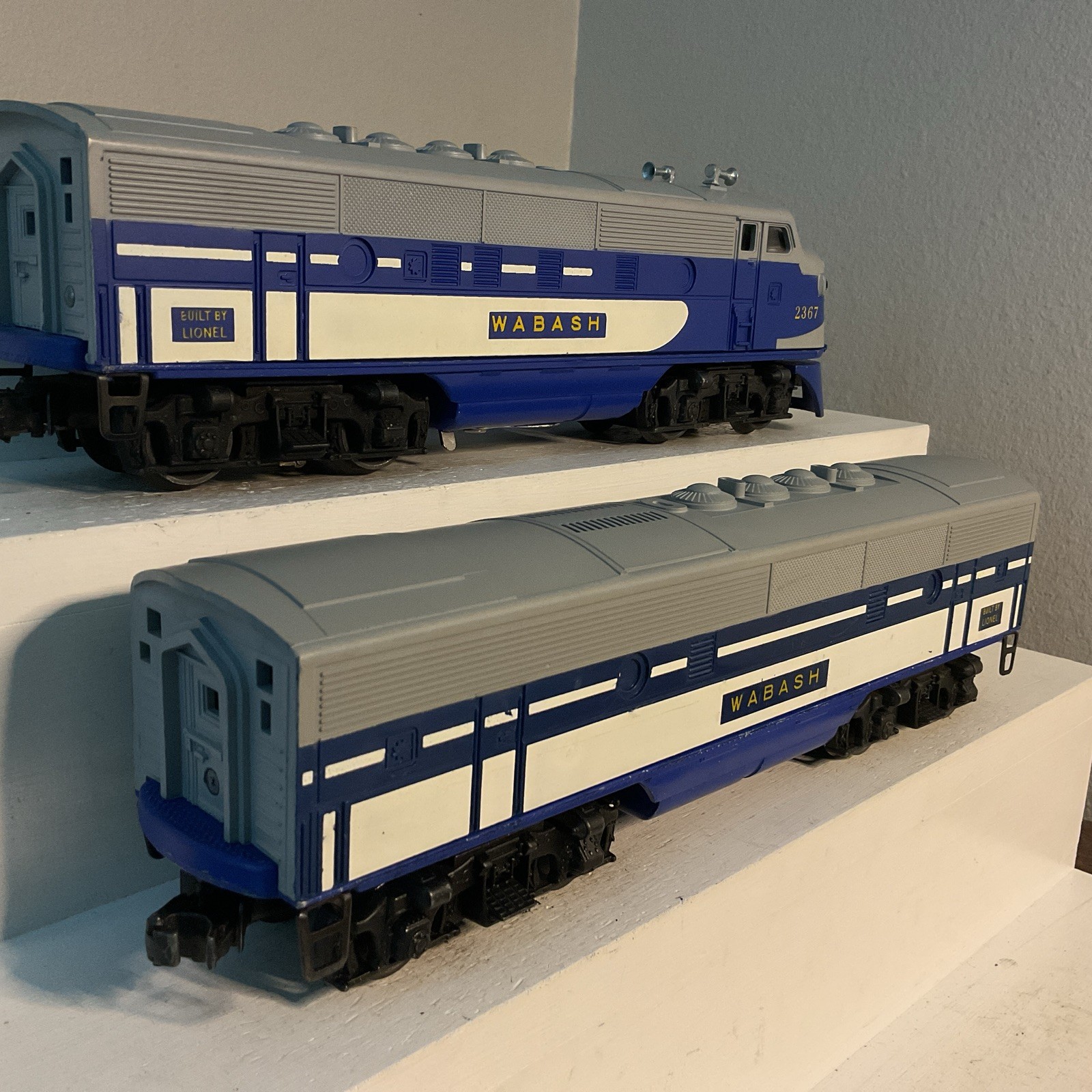 LIONEL POSTWAR 2367 WABASH F3 A&B DIESELS “VERY CLEAN”